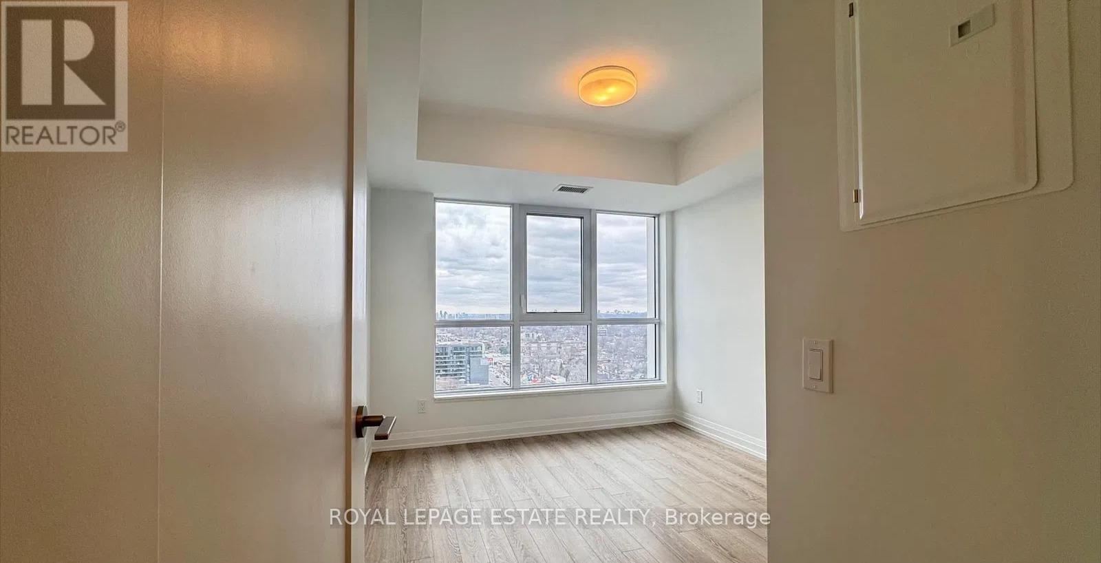 620 - 286 Main Street, Toronto, ON - Indoor Photo Showing Other Room