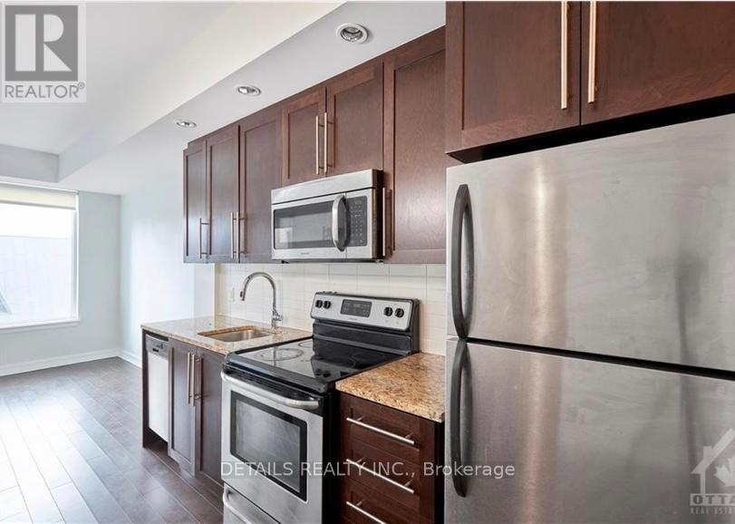 601 - 238 Besserer Street, Ottawa, ON - Indoor Photo Showing Kitchen With Stainless Steel Kitchen