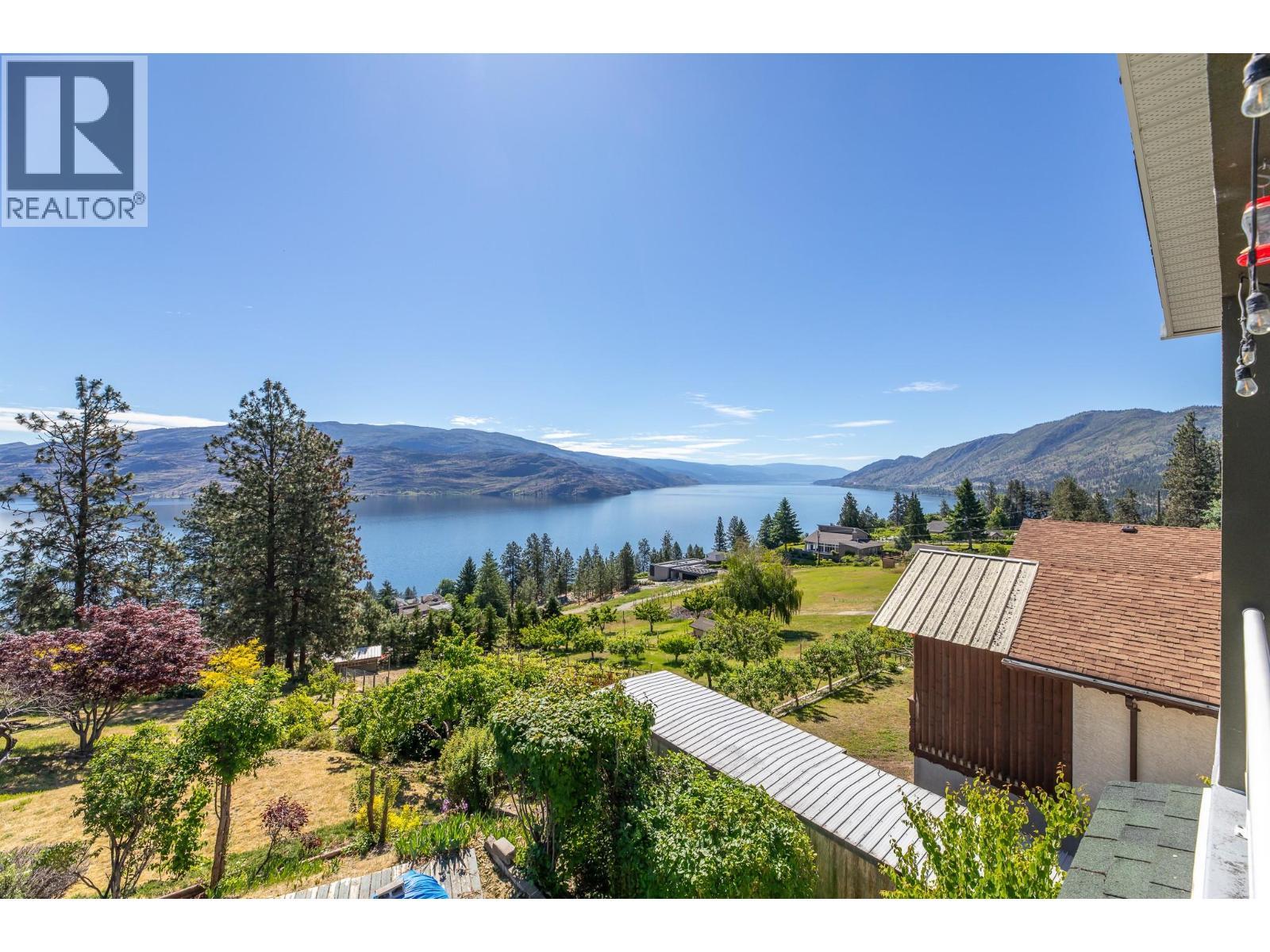 6471 Vernon Avenue, Peachland, BC - Outdoor With Body Of Water With View