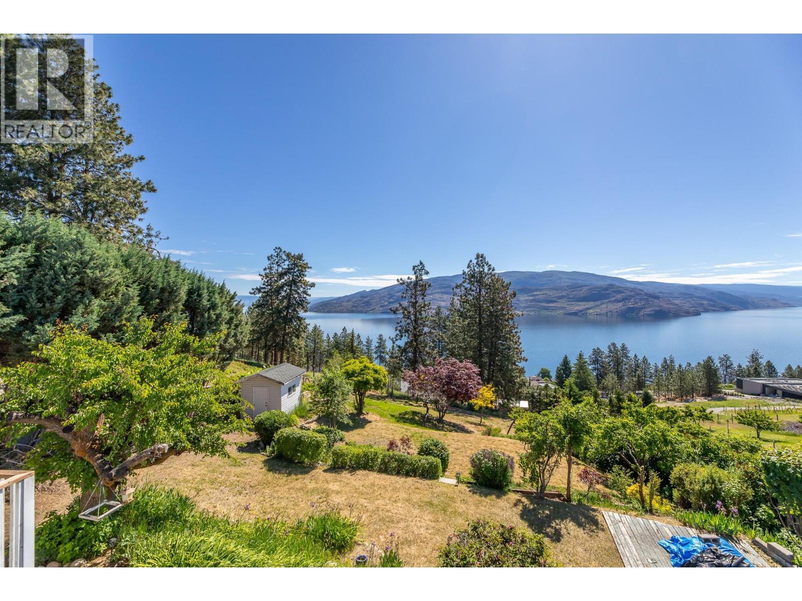6471 Vernon Avenue, Peachland, BC - Outdoor With Body Of Water With View