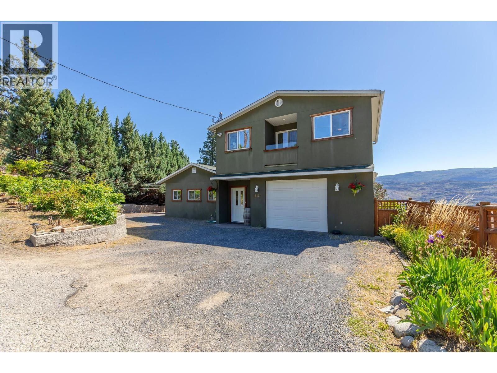 6471 Vernon Avenue, Peachland, BC - Outdoor