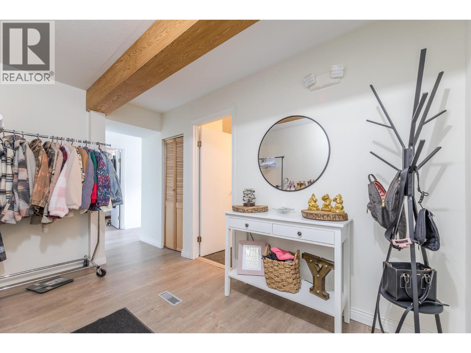 6471 Vernon Avenue, Peachland, BC - Indoor Photo Showing Other Room