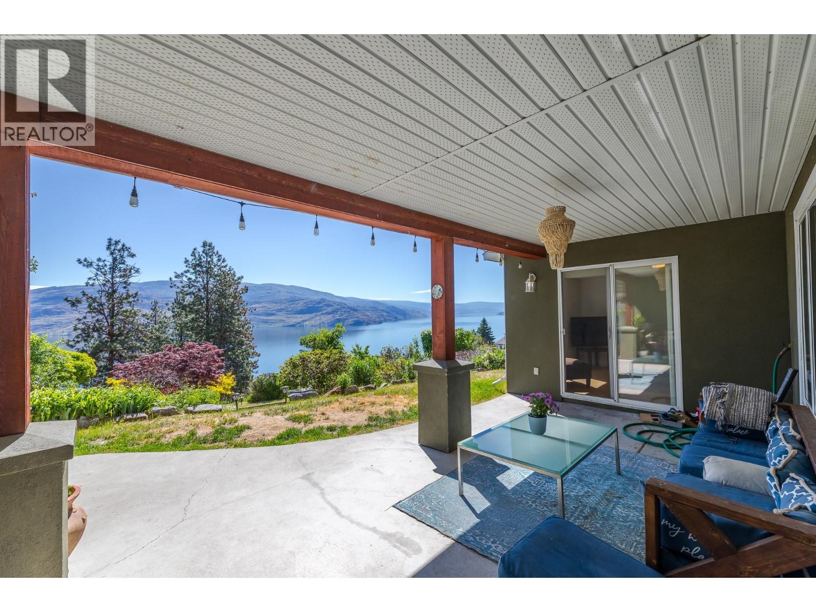 6471 Vernon Avenue, Peachland, BC - Outdoor With Deck Patio Veranda With Exterior