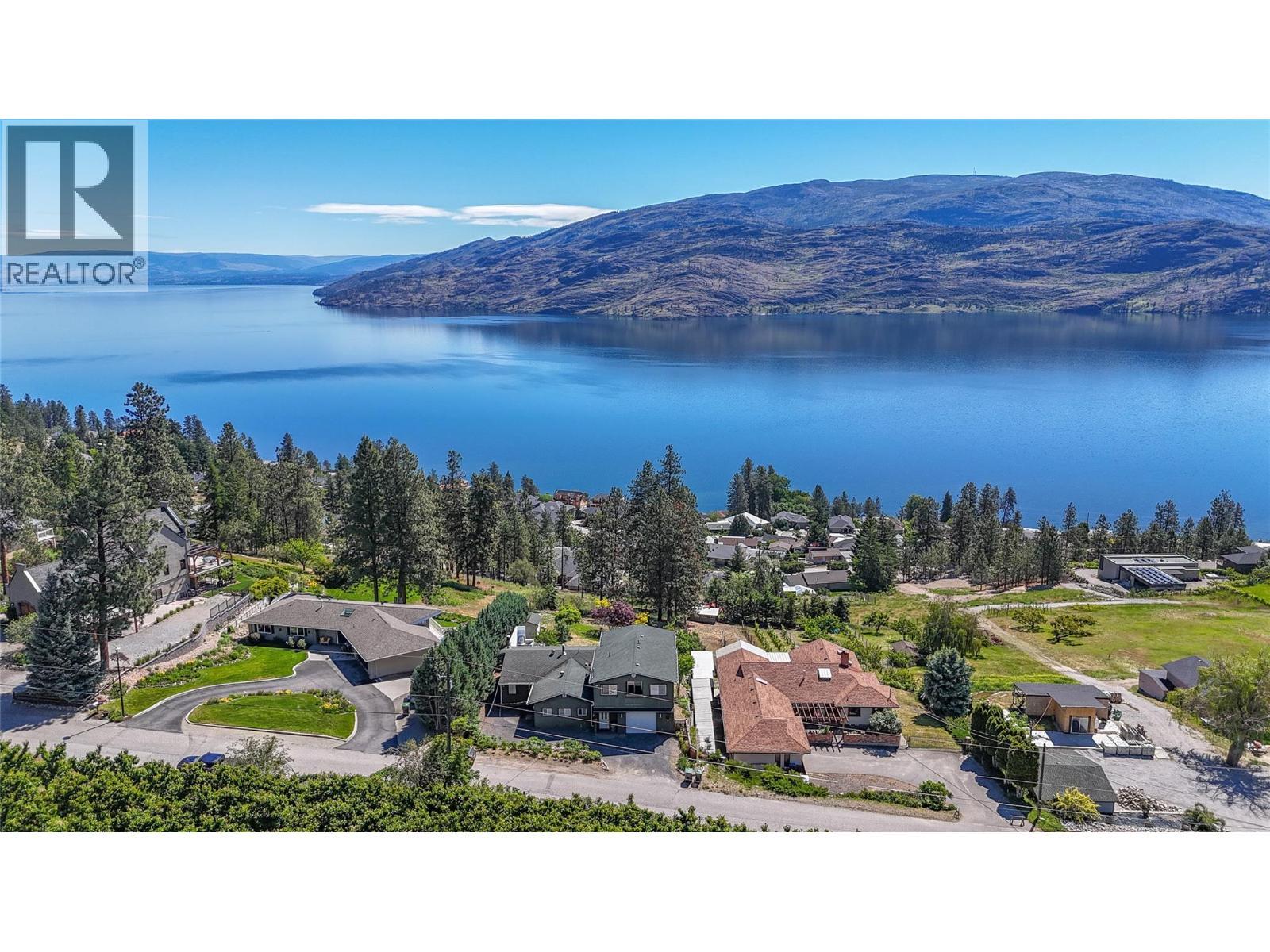6471 Vernon Avenue, Peachland, BC - Outdoor With Body Of Water With View