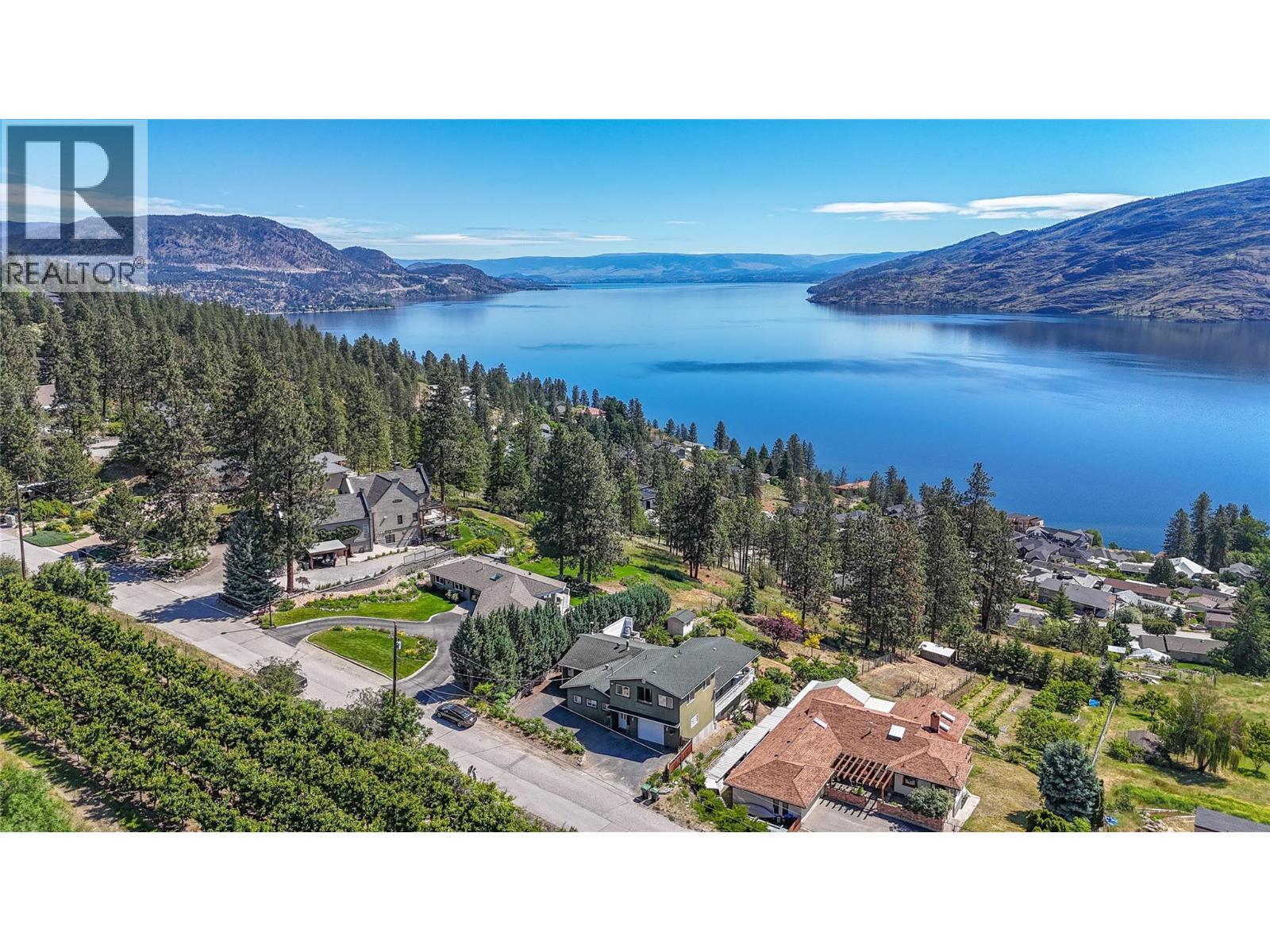 6471 Vernon Avenue, Peachland, BC - Outdoor With Body Of Water With View