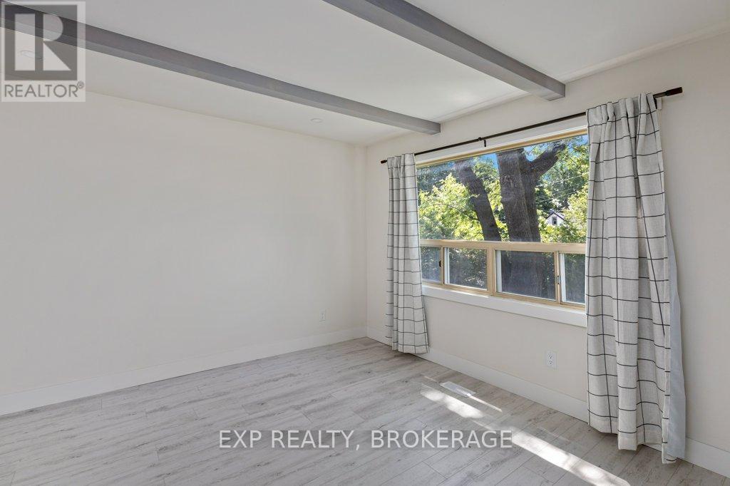 19 Scott Street, Kingston (Central City East), ON - Indoor Photo Showing Other Room