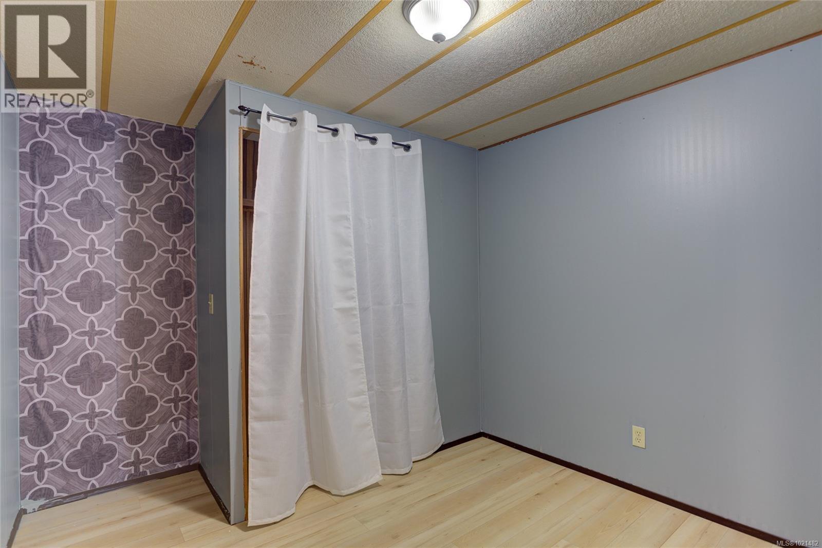 4305 Sunrise Rd, Duncan, BC - Indoor Photo Showing Other Room