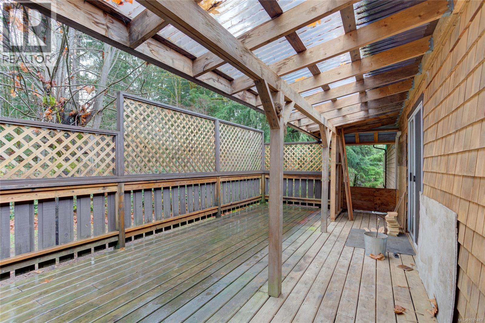 4305 Sunrise Rd, Duncan, BC - With Deck Patio Veranda With Exterior