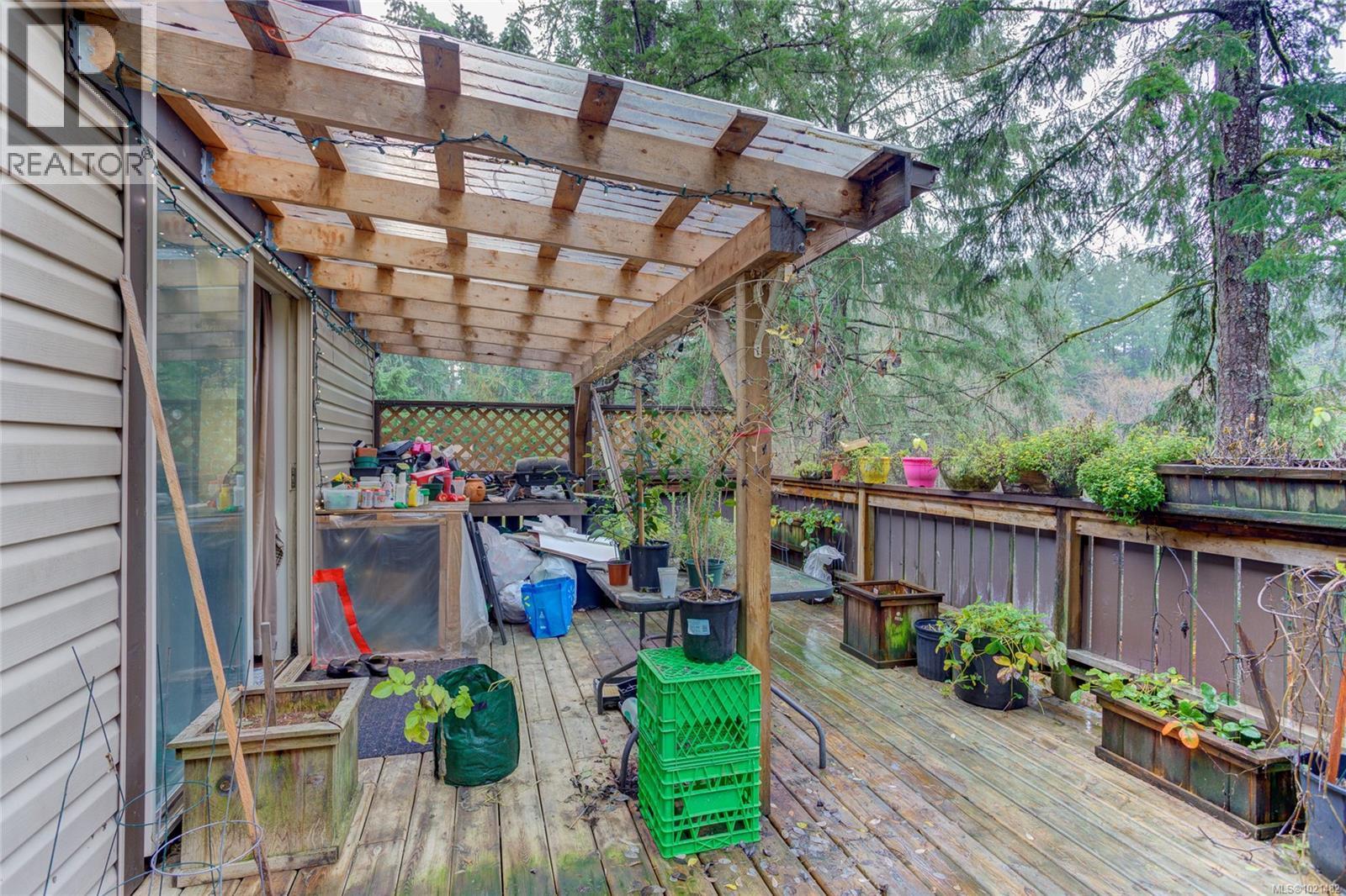 4305 Sunrise Rd, Duncan, BC - Outdoor With Deck Patio Veranda