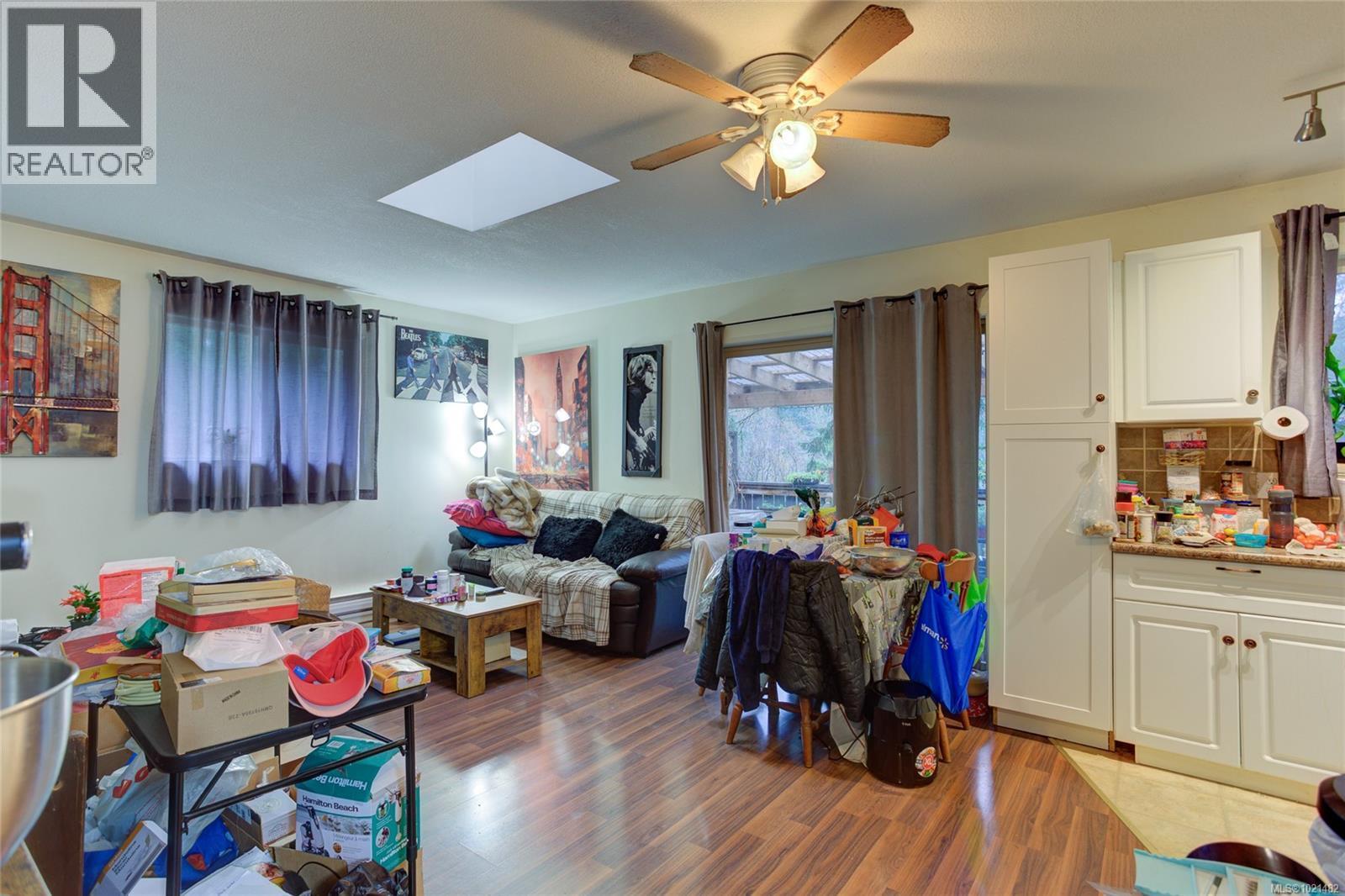 4305 Sunrise Rd, Duncan, BC - Indoor