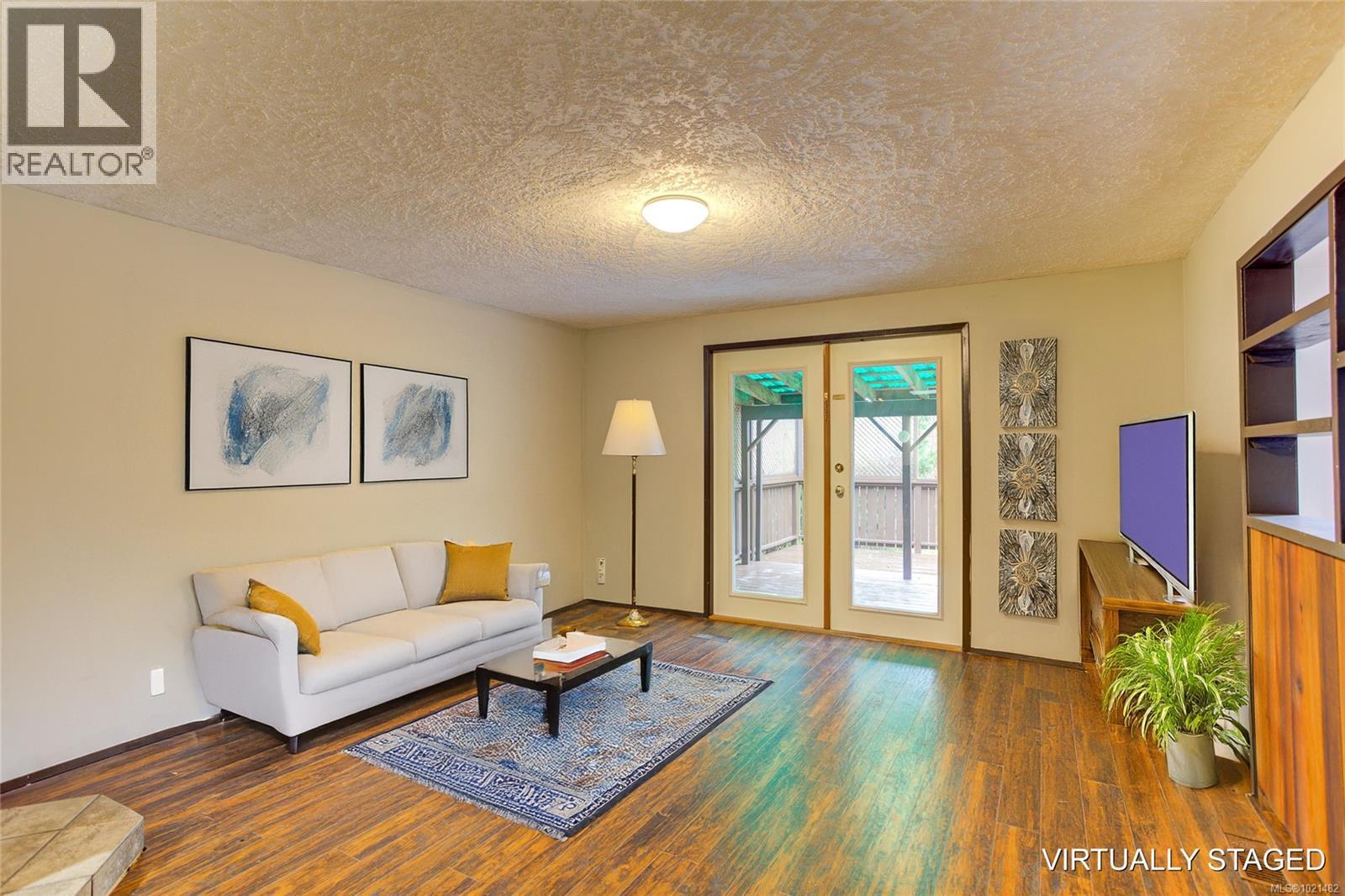 Virtually Staged - 4305 Sunrise Rd, Duncan, BC - Indoor Photo Showing Living Room