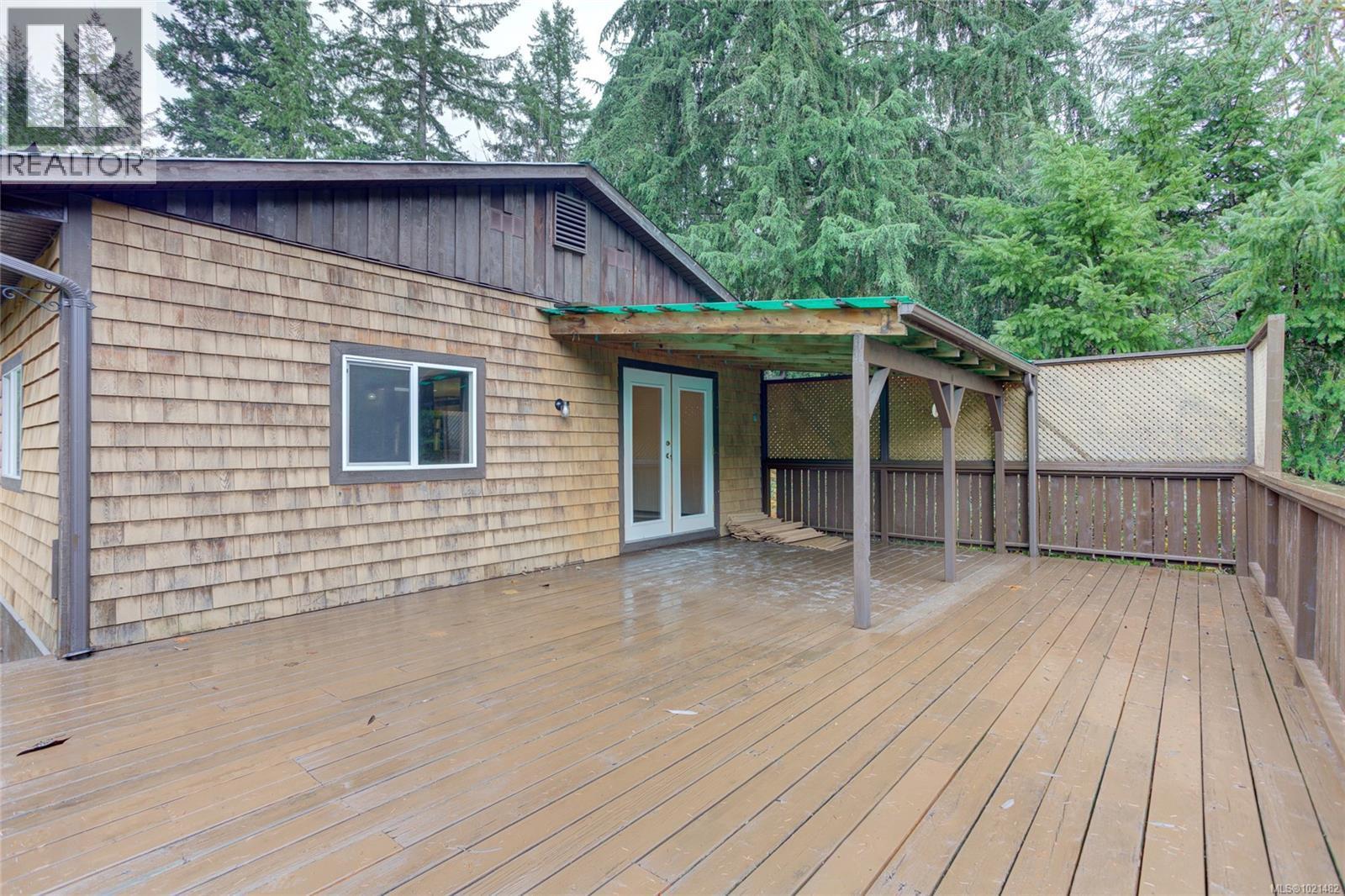 4305 Sunrise Rd, Duncan, BC - Outdoor With Deck Patio Veranda With Exterior
