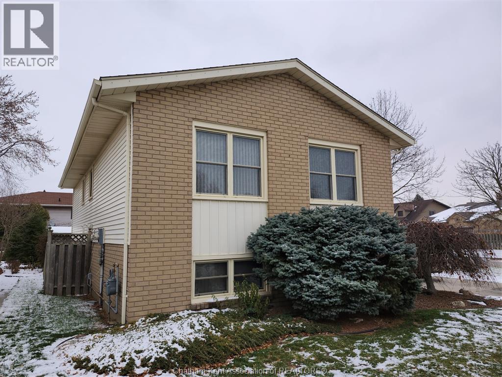 15 Monarch Drive, Chatham, ON - Outdoor