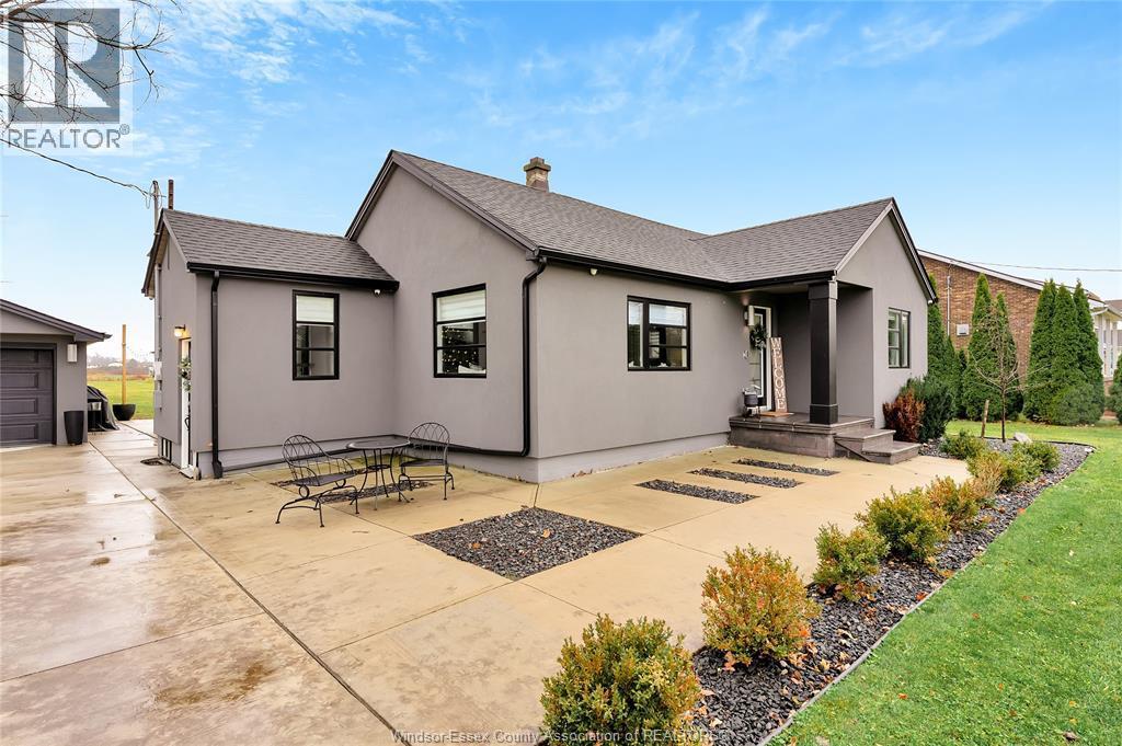 2072 Hopgood, Lakeshore, ON - Outdoor