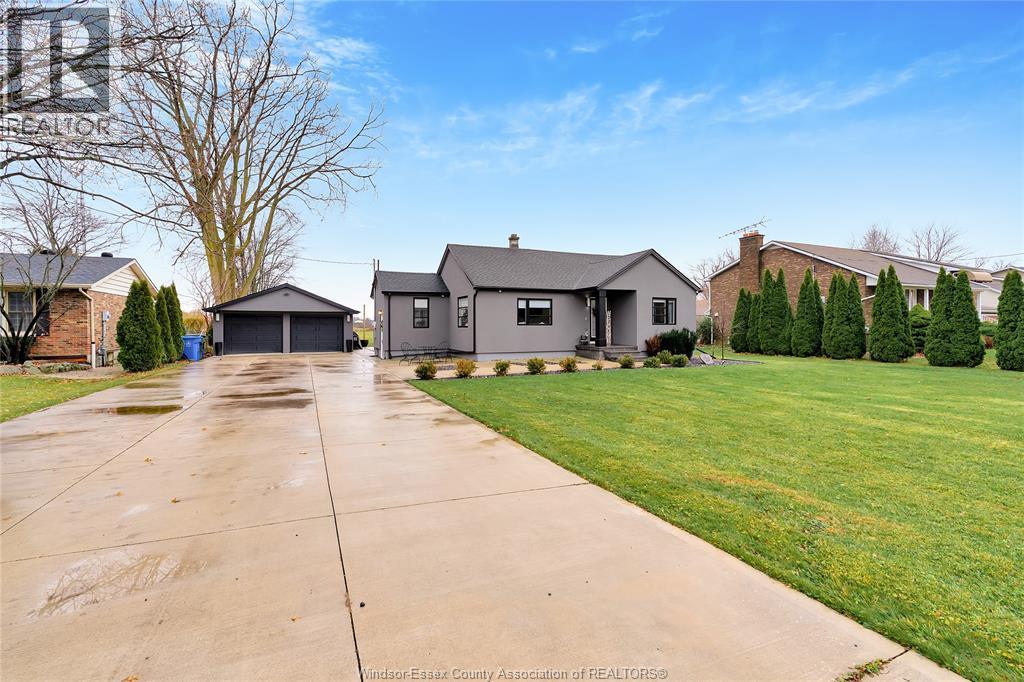 2072 Hopgood, Lakeshore, ON - Outdoor