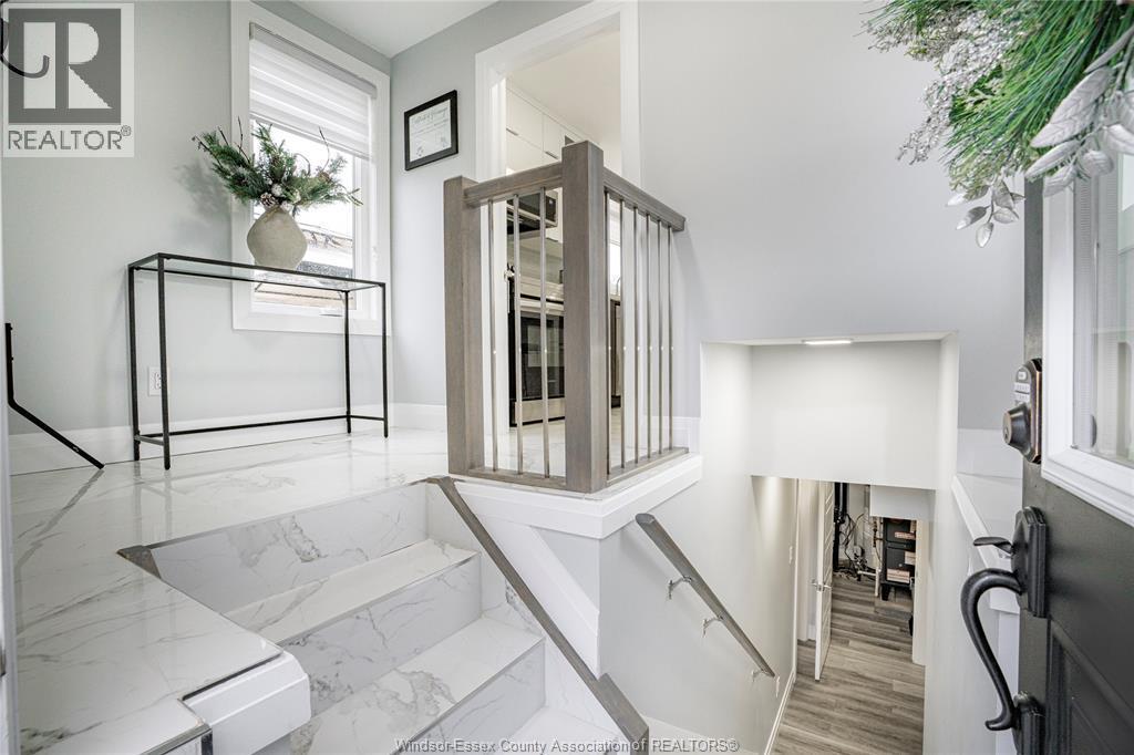 2072 Hopgood, Lakeshore, ON - Indoor Photo Showing Other Room