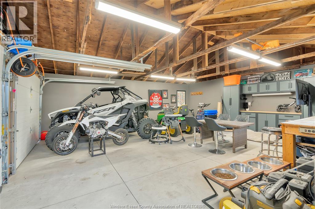 2072 Hopgood, Lakeshore, ON - Indoor