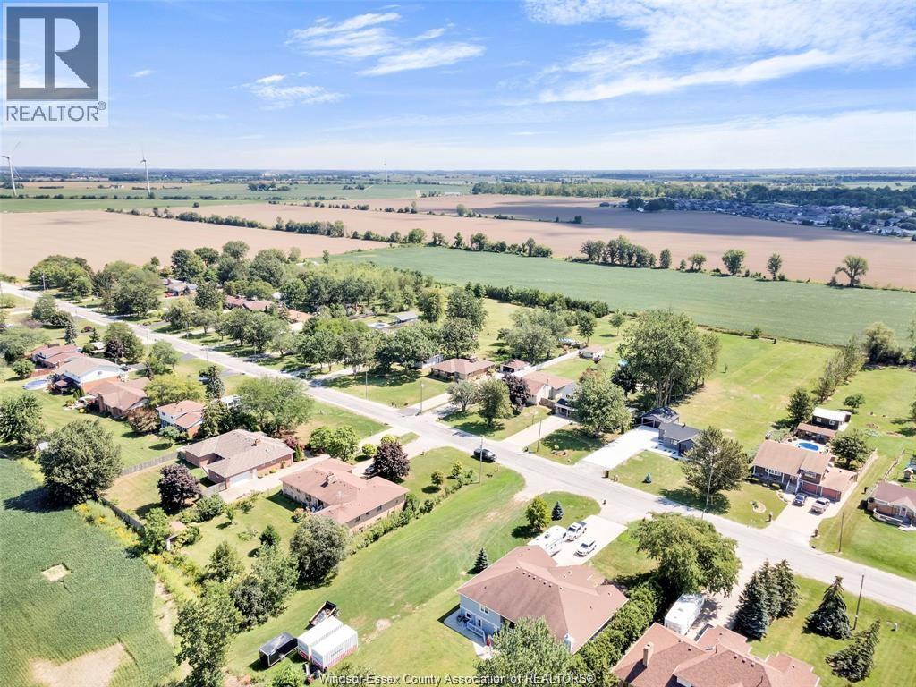 2072 Hopgood, Lakeshore, ON - Outdoor With View