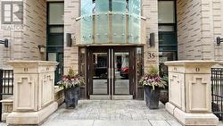 207 - 35 HAYDEN STREET Toronto, ON M4Y 3C3