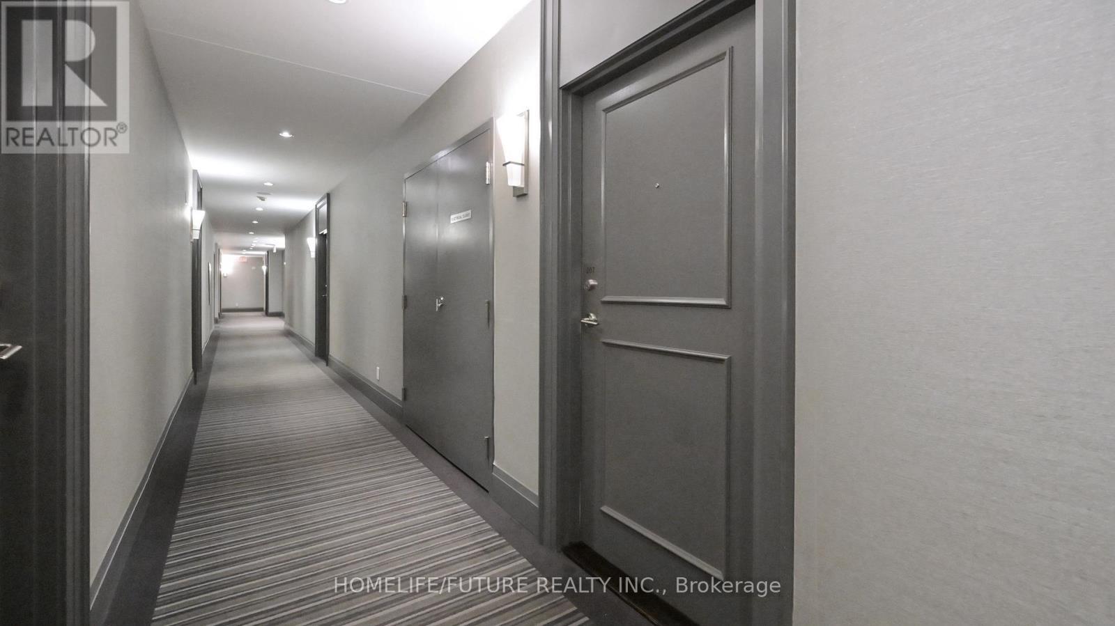 207 - 35 Hayden Street, Toronto, ON - Indoor Photo Showing Other Room