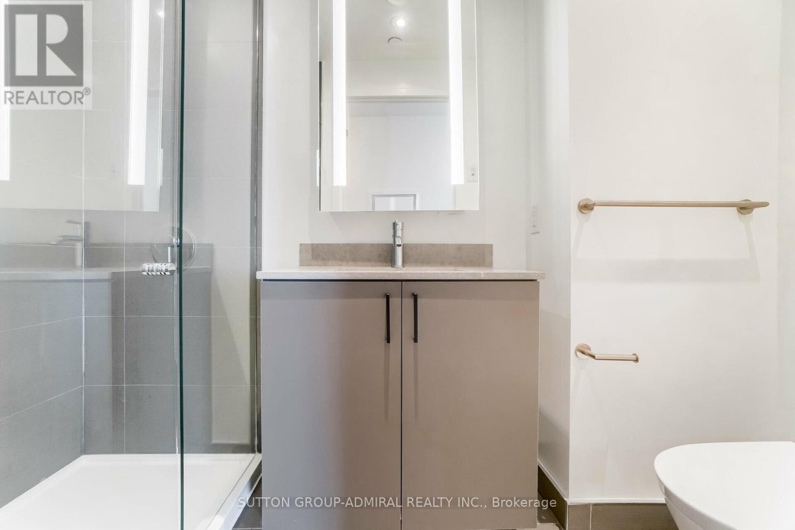 1403 - 135 East Liberty Street, Toronto, ON - Indoor Photo Showing Bathroom