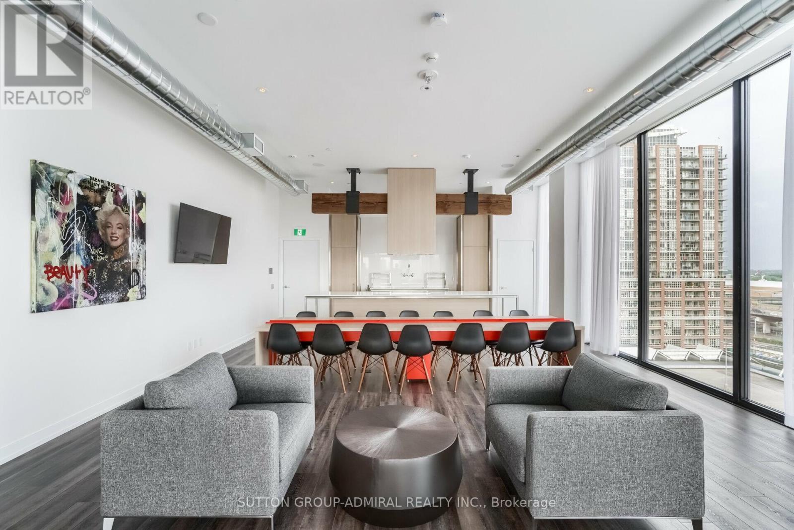 1403 - 135 East Liberty Street, Toronto, ON - Indoor Photo Showing Living Room