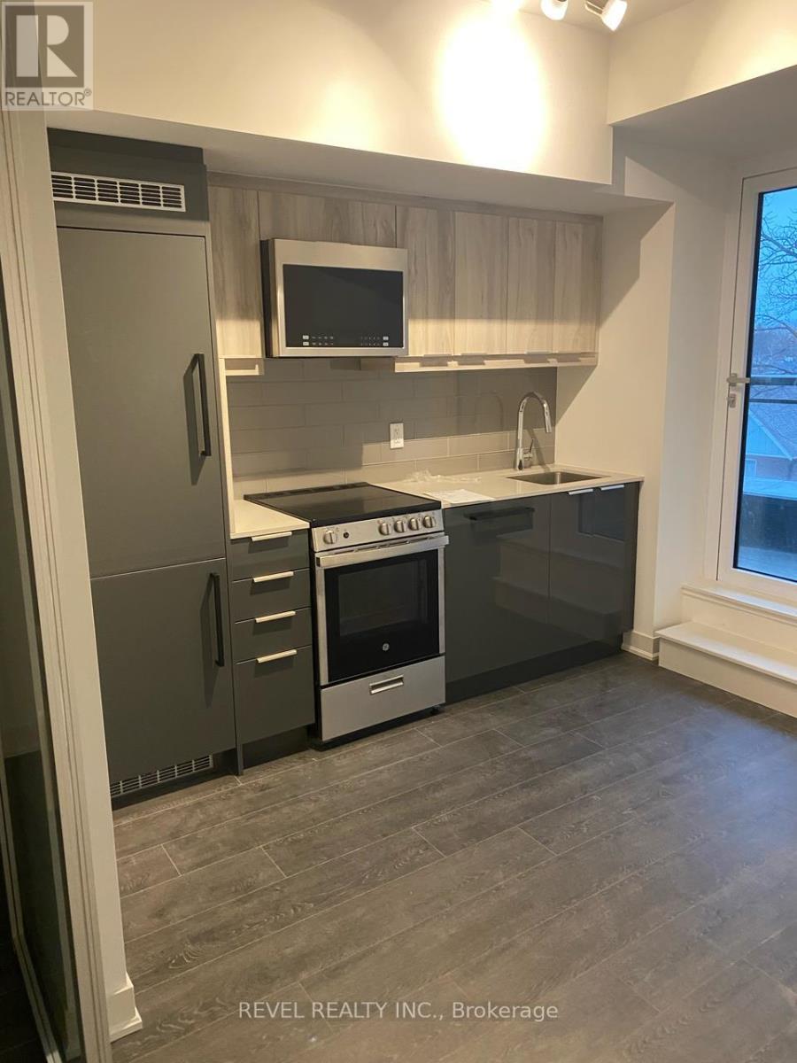 313 - 90 Glen Everest Road, Toronto, ON - Indoor Photo Showing Kitchen With Upgraded Kitchen