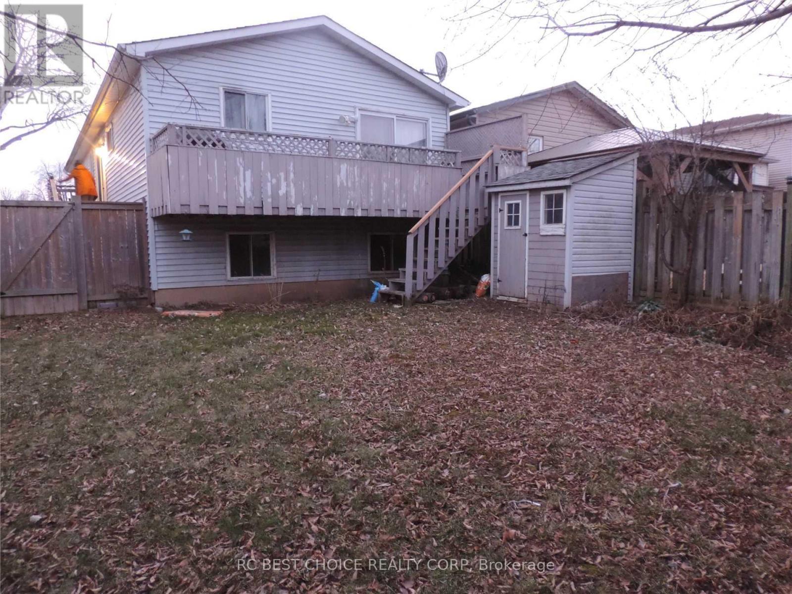 1471 Birchcliffe Court, Oshawa, ON - Outdoor With Deck Patio Veranda