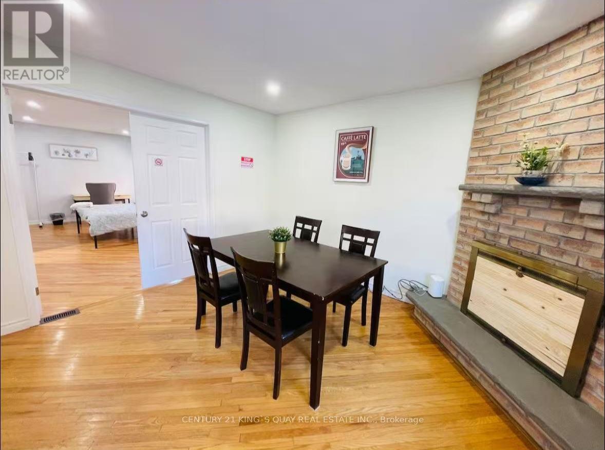 117 Northolt Crescent, Markham, ON - Indoor Photo Showing Dining Room