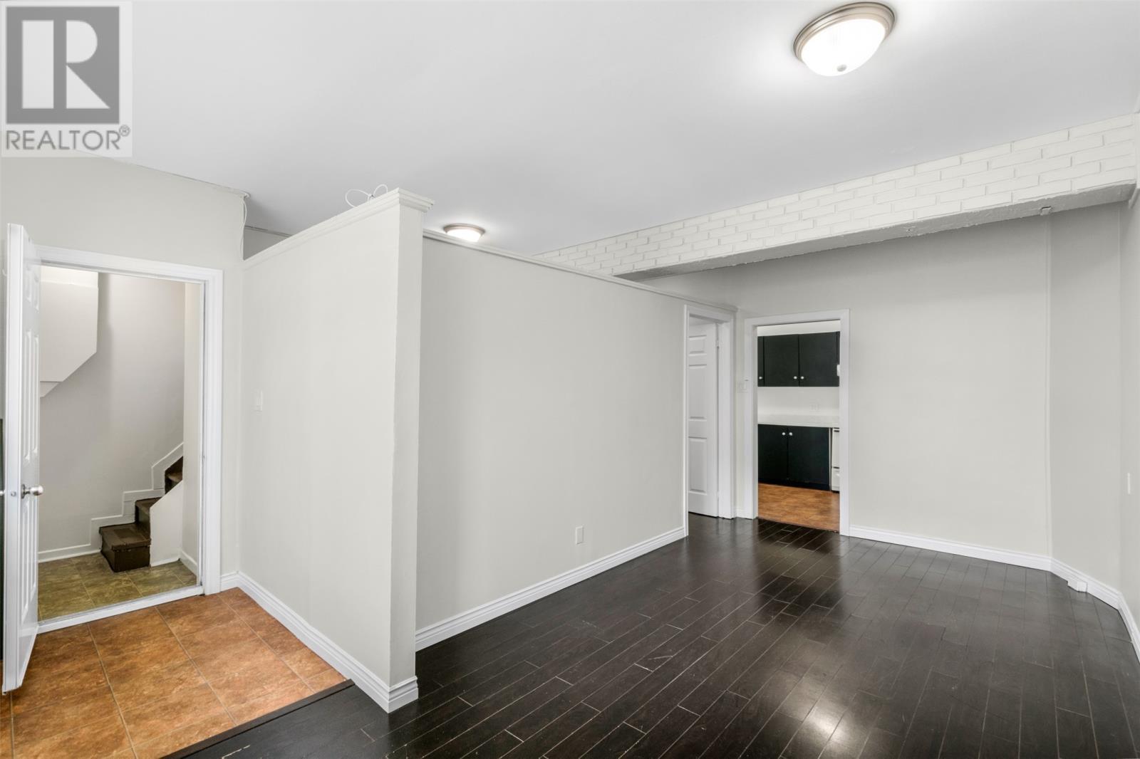 77 Hamilton Avenue, St. John'S, NL - Indoor Photo Showing Other Room