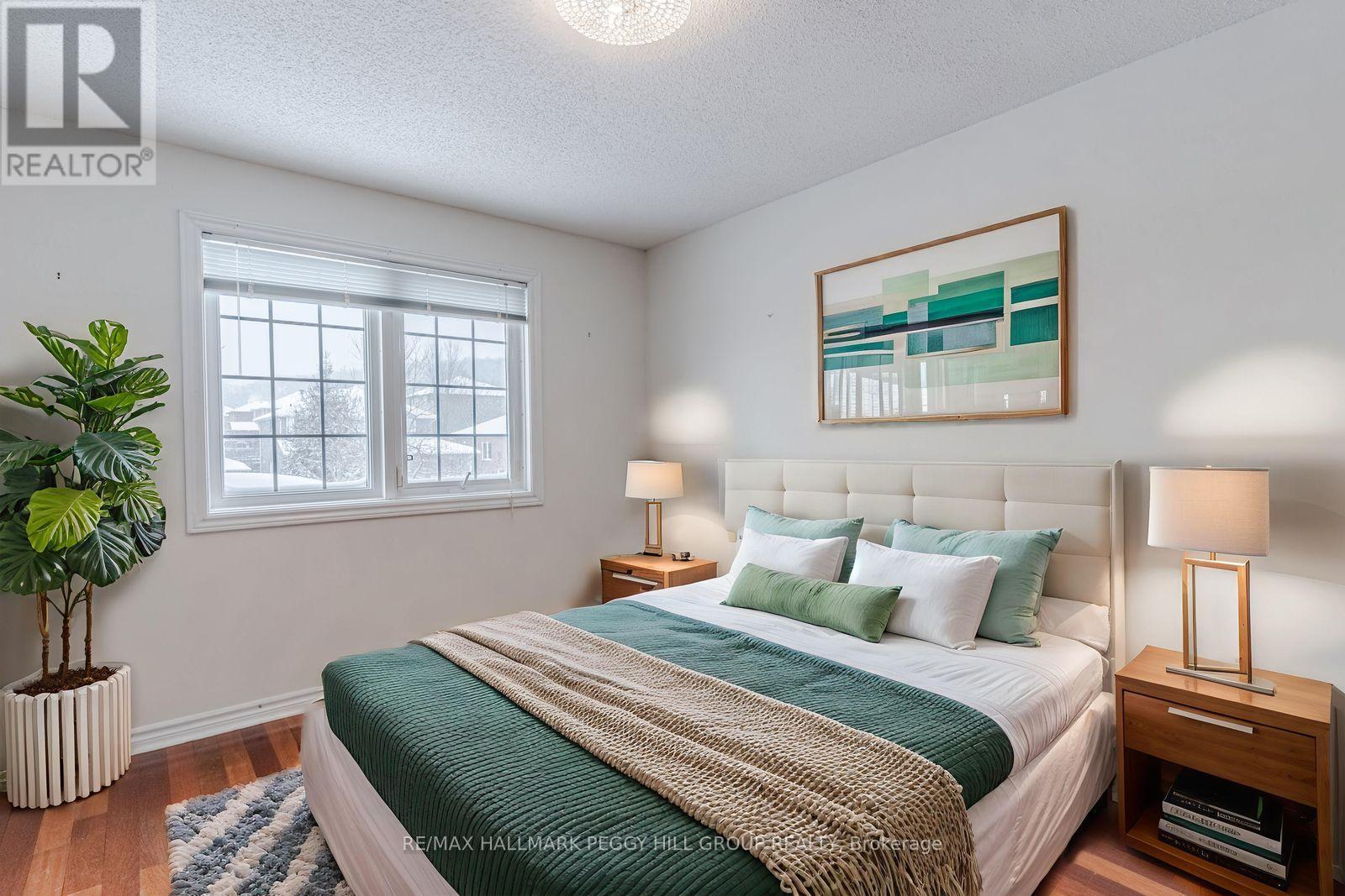 6 Laurelwood Lane, Barrie, ON - Indoor Photo Showing Bedroom