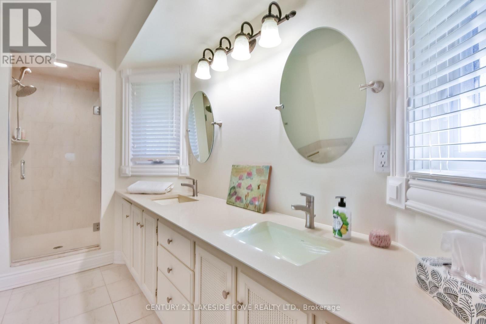 96 Bayshore Drive, Ramara, ON - Indoor Photo Showing Bathroom