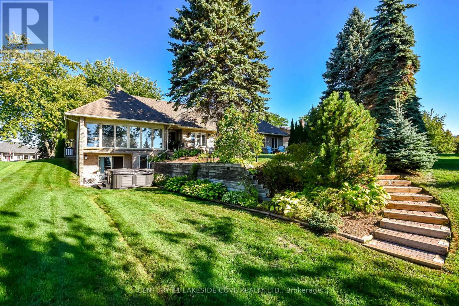 96 Bayshore Drive, Ramara, ON - Outdoor With Deck Patio Veranda