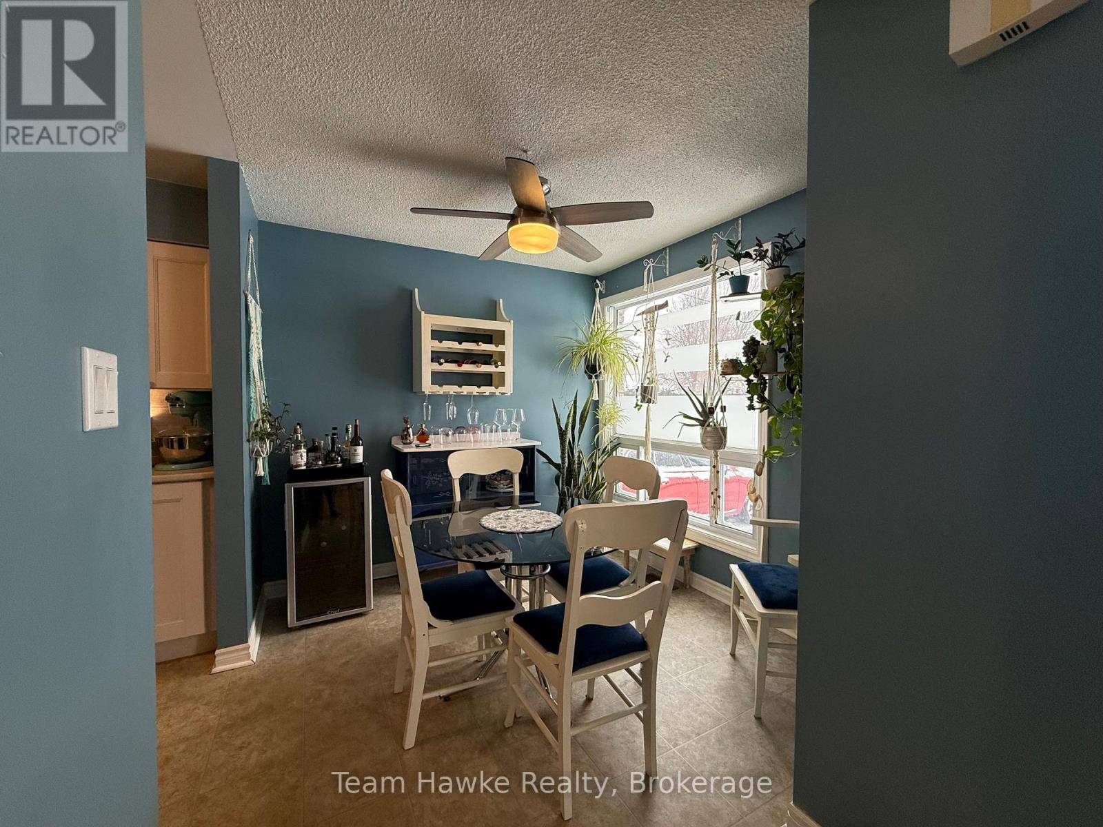 798 Quebec Street, Midland, ON - Indoor Photo Showing Dining Room