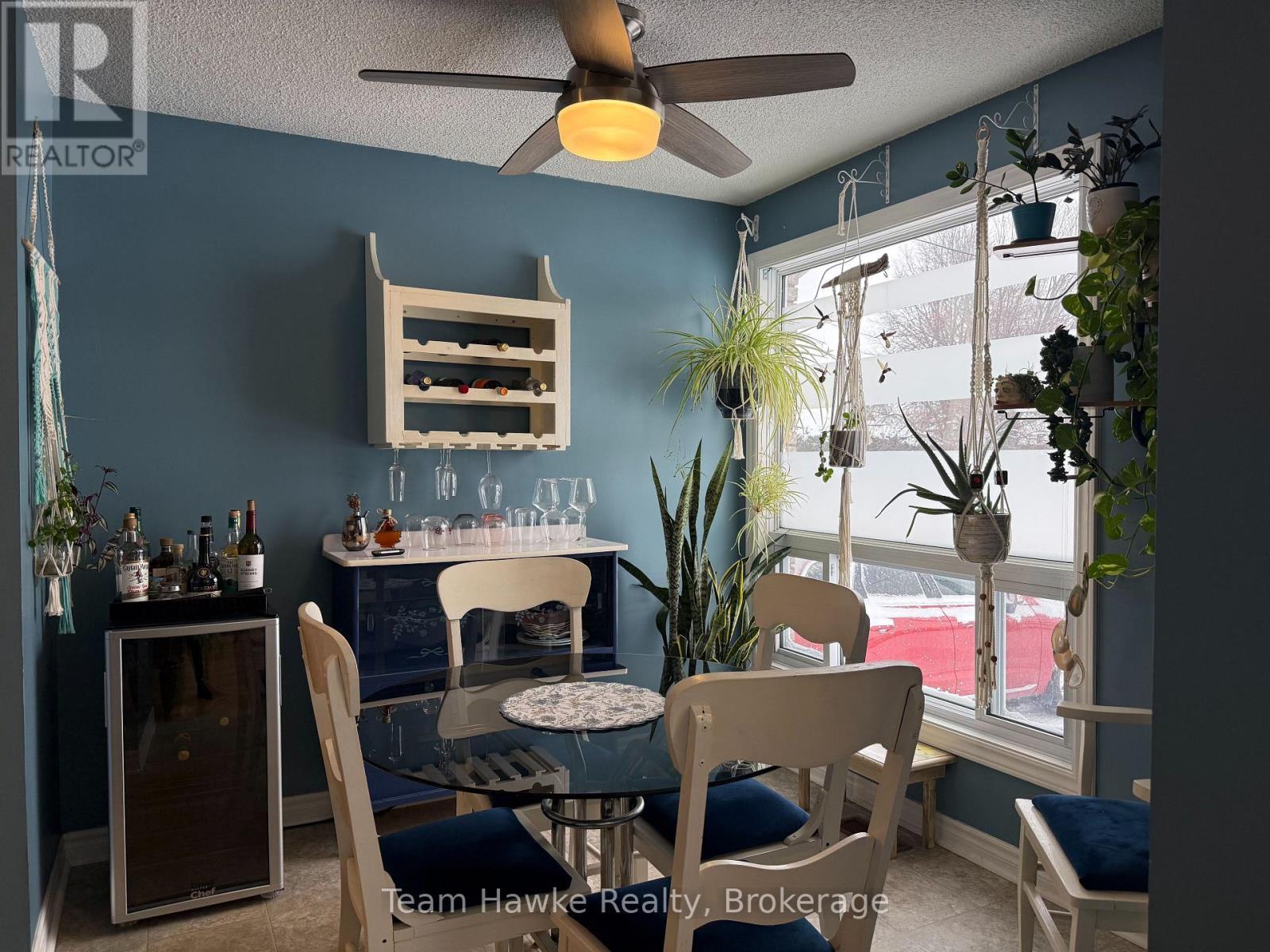798 Quebec Street, Midland, ON - Indoor Photo Showing Dining Room