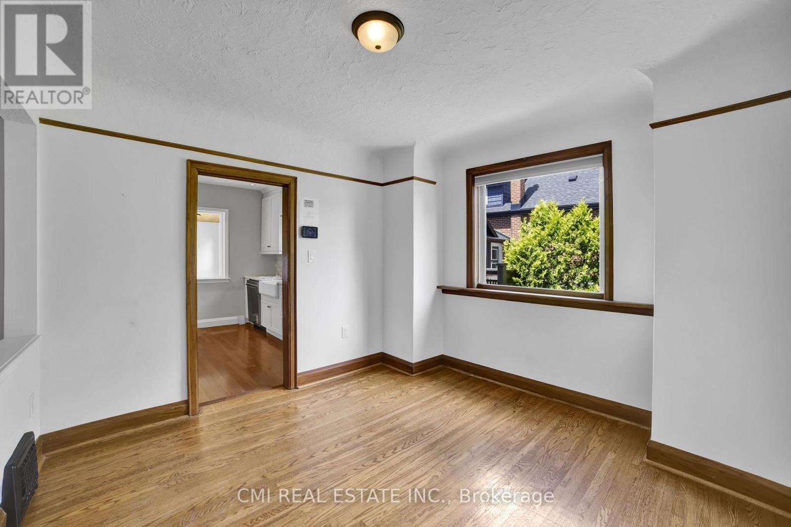 978 North Shore Boulevard W, Burlington, ON - Indoor Photo Showing Other Room