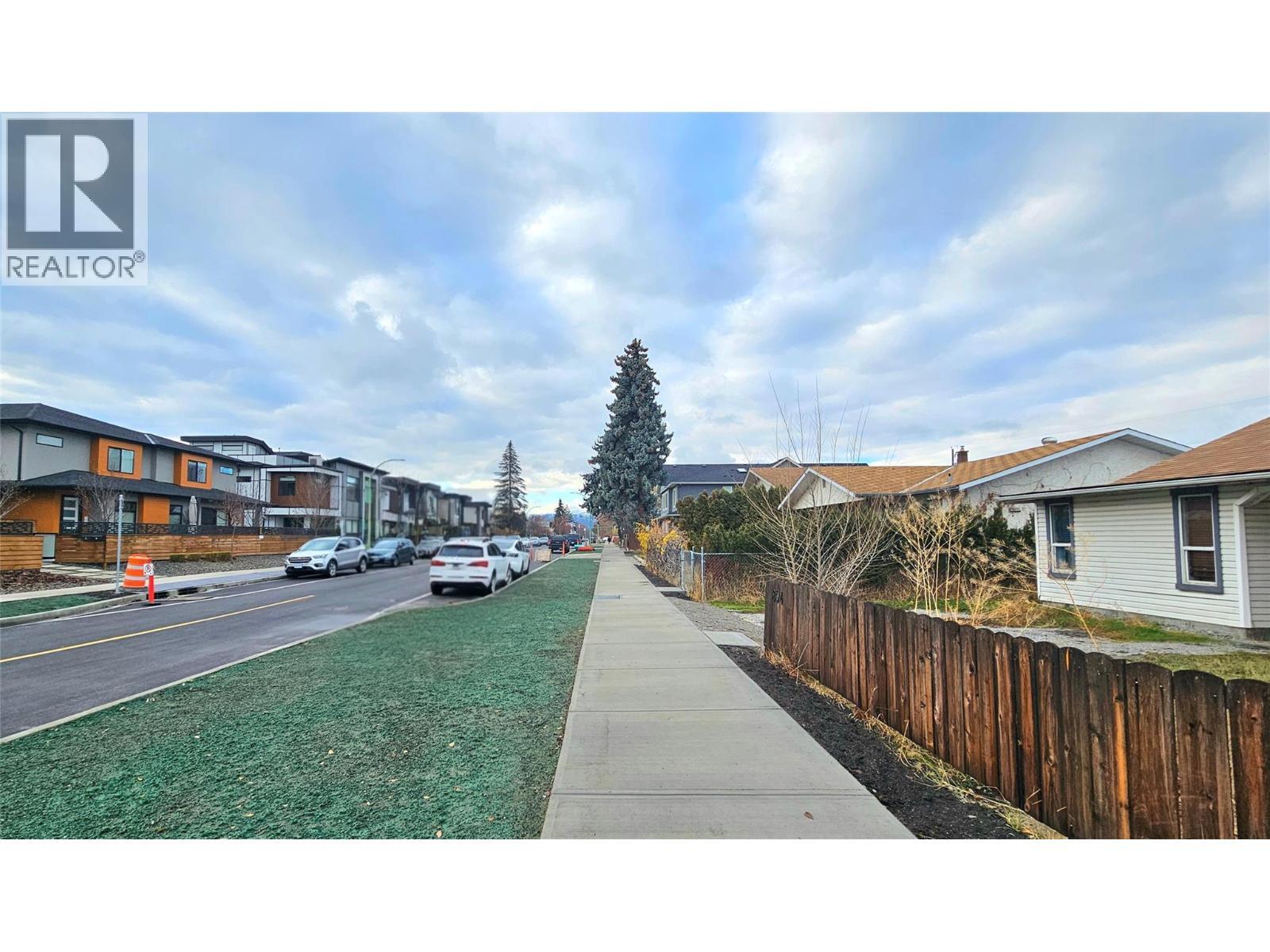 Front - 894 Morrison Avenue, Kelowna, BC