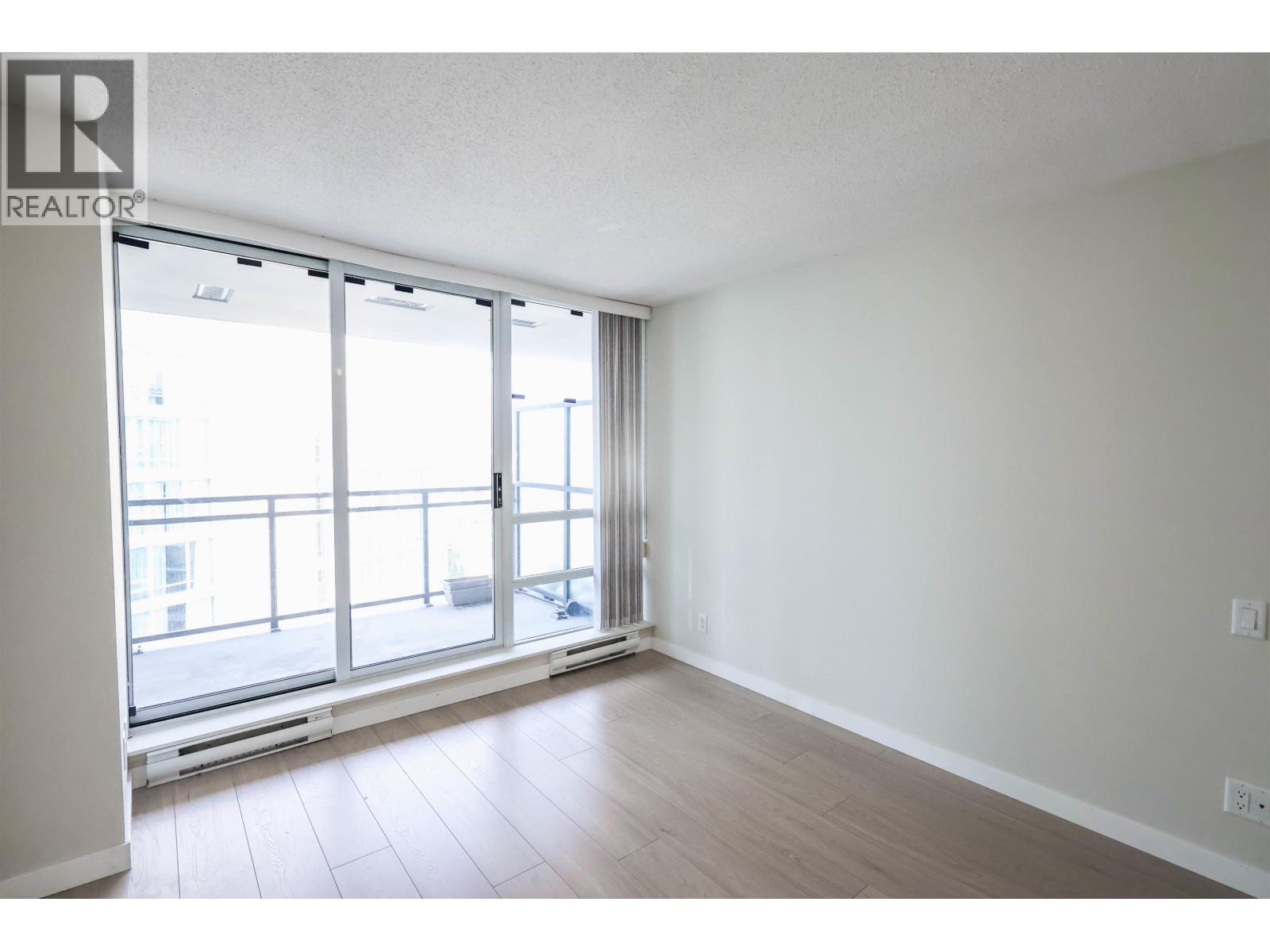 1202 3111 Corvette Way, Richmond, BC - Indoor Photo Showing Other Room