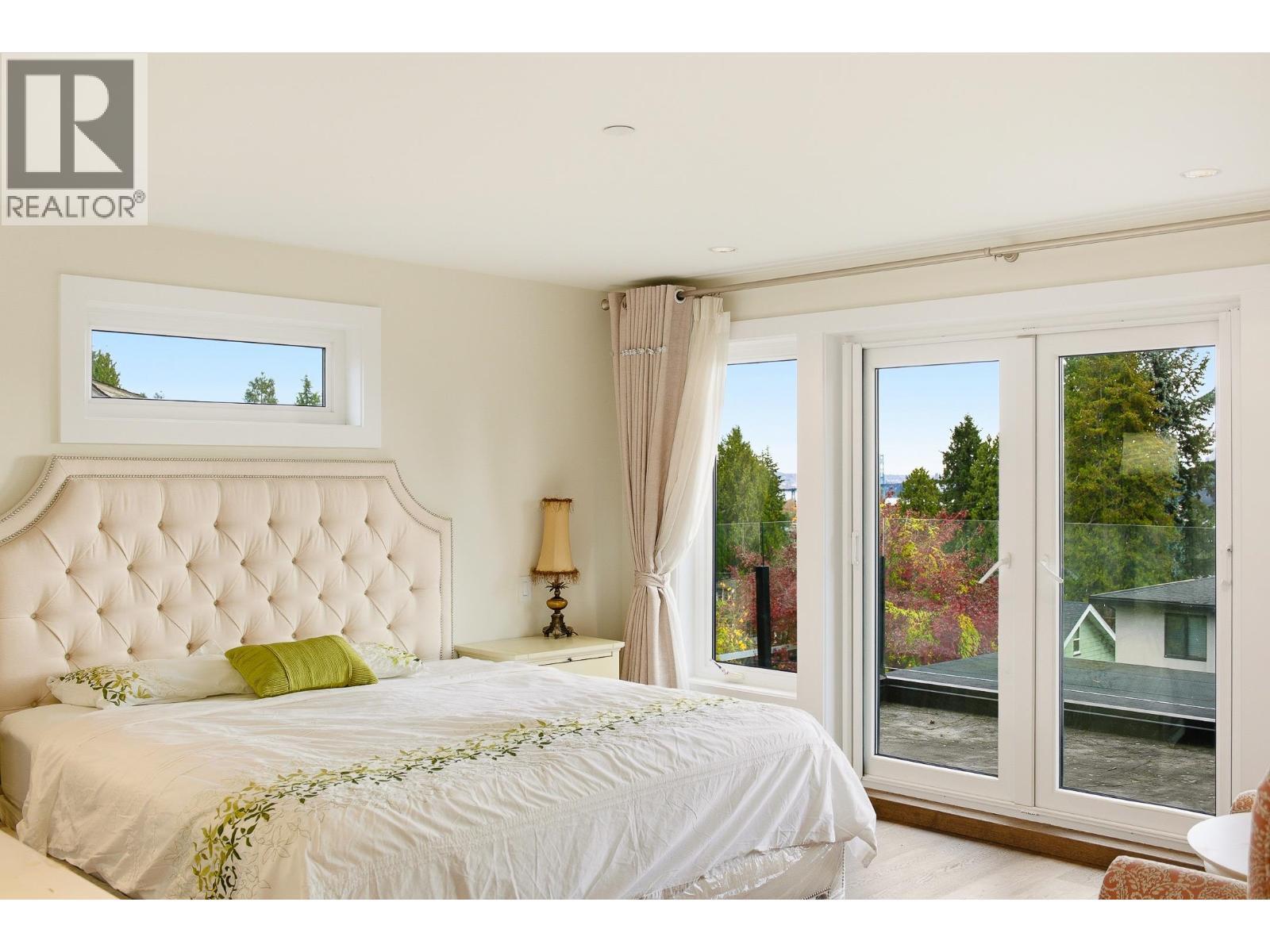 1468 Kings Avenue, West Vancouver, BC - Indoor Photo Showing Bedroom