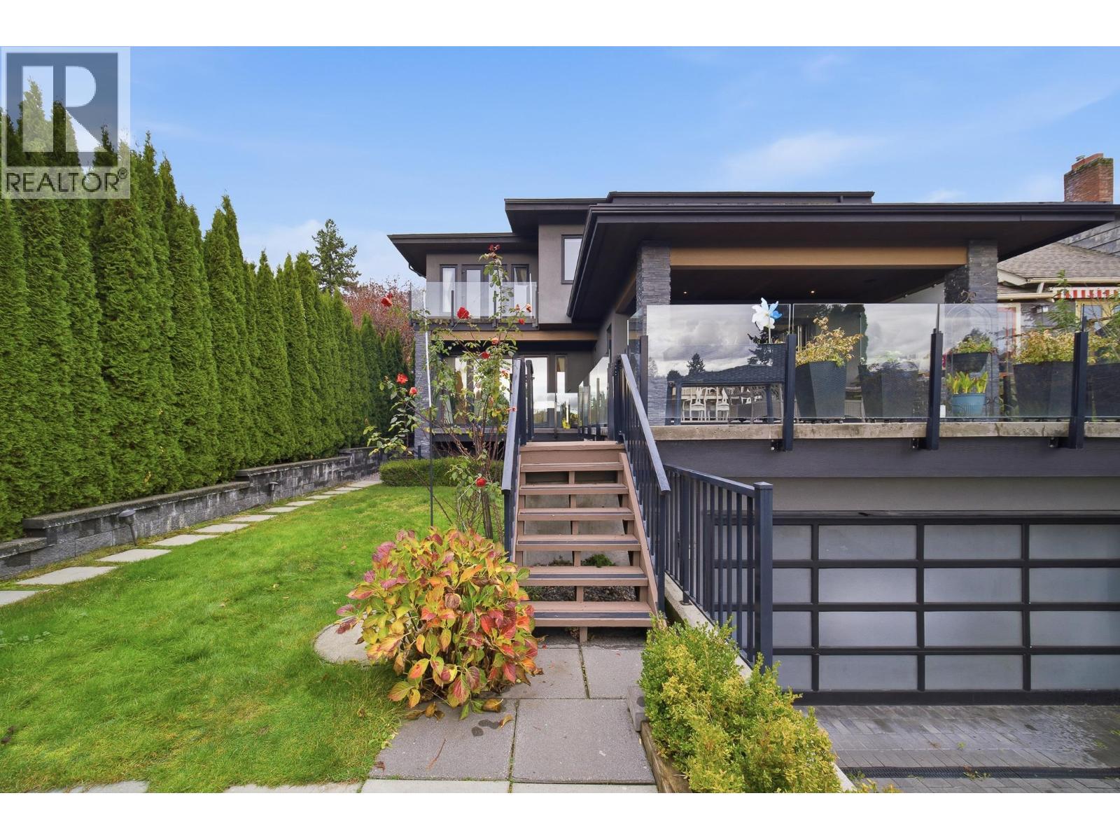 1468 Kings Avenue, West Vancouver, BC - Outdoor