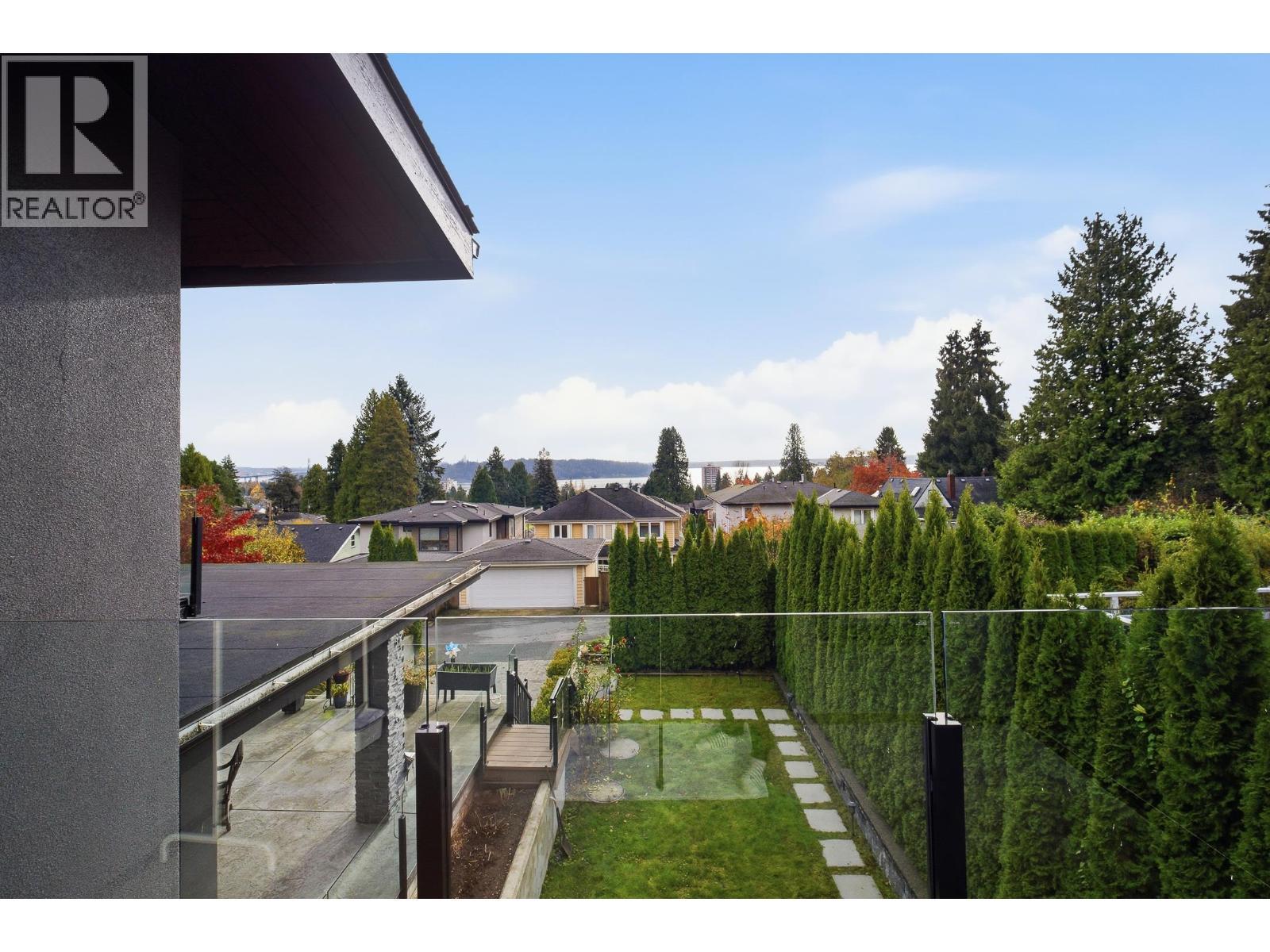 1468 Kings Avenue, West Vancouver, BC - Outdoor