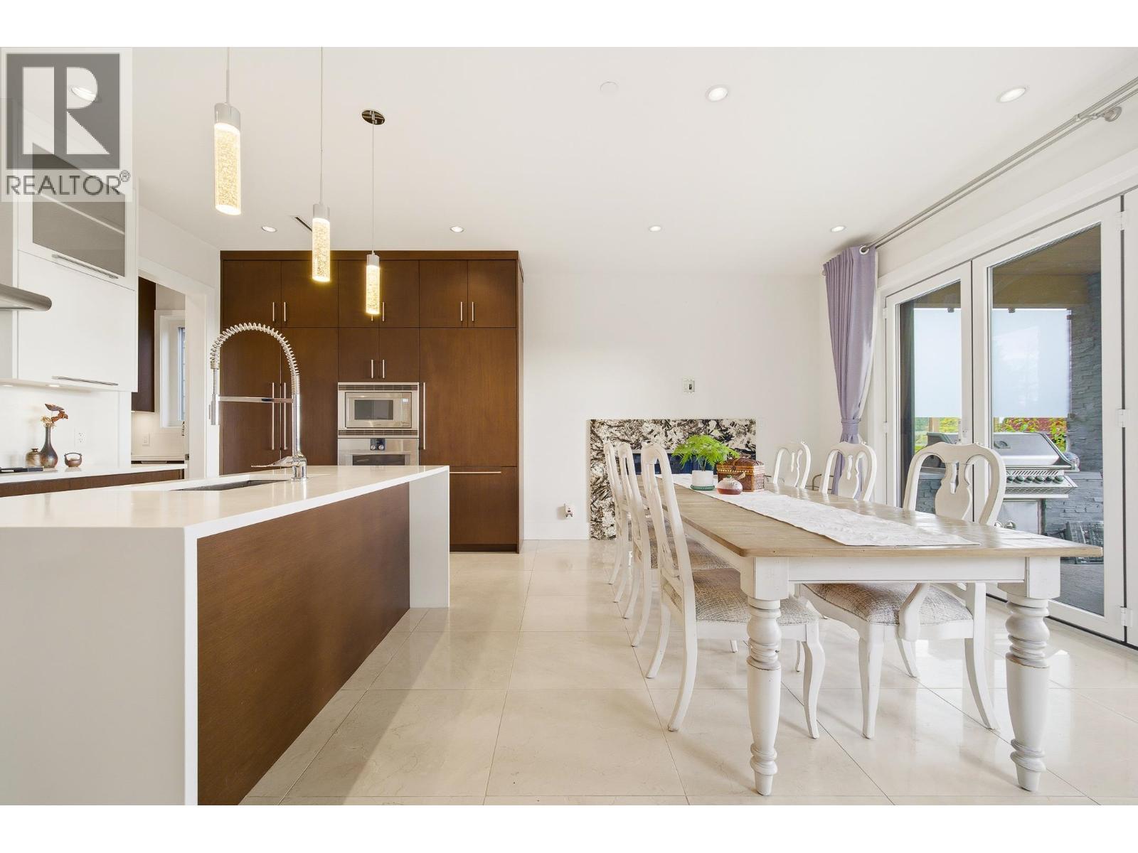 1468 Kings Avenue, West Vancouver, BC - Indoor