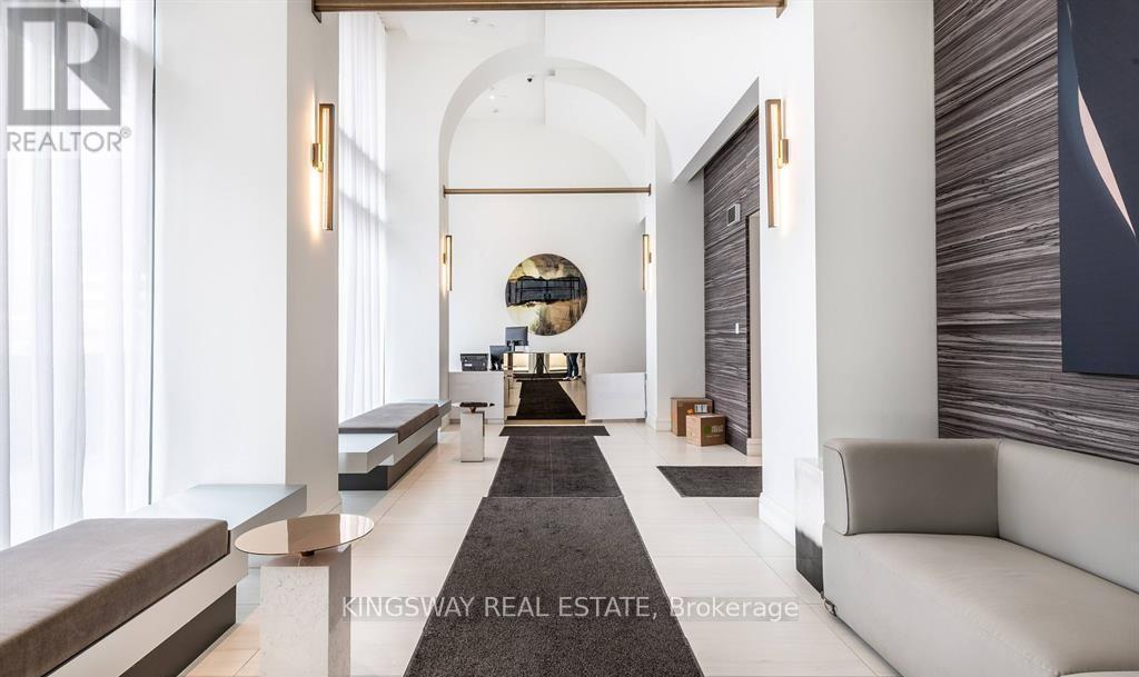 3901 - 39 Roehampton Avenue, Toronto, ON - Indoor Photo Showing Other Room