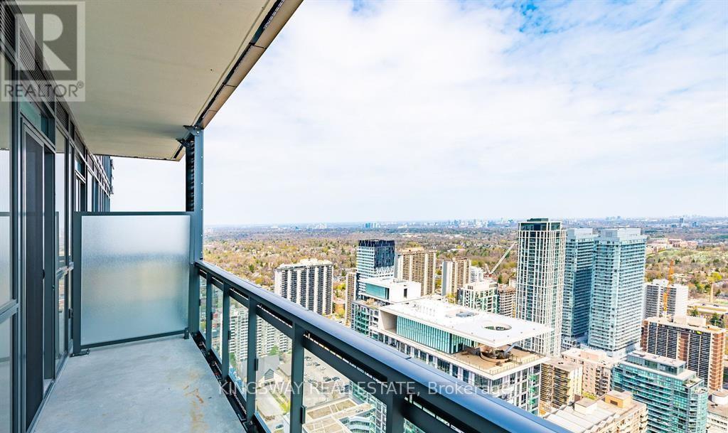 3901 - 39 Roehampton Avenue, Toronto, ON - Outdoor With View