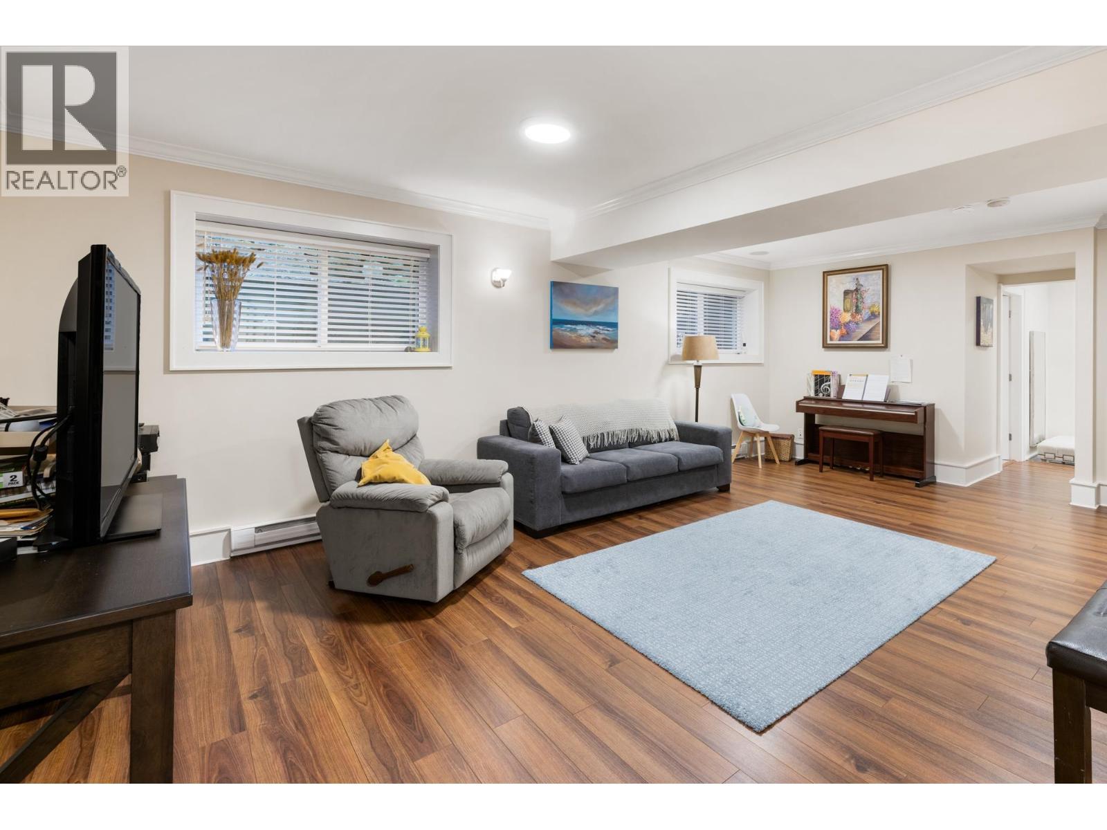 2623 Lawson Avenue, West Vancouver, BC - Indoor Photo Showing Living Room