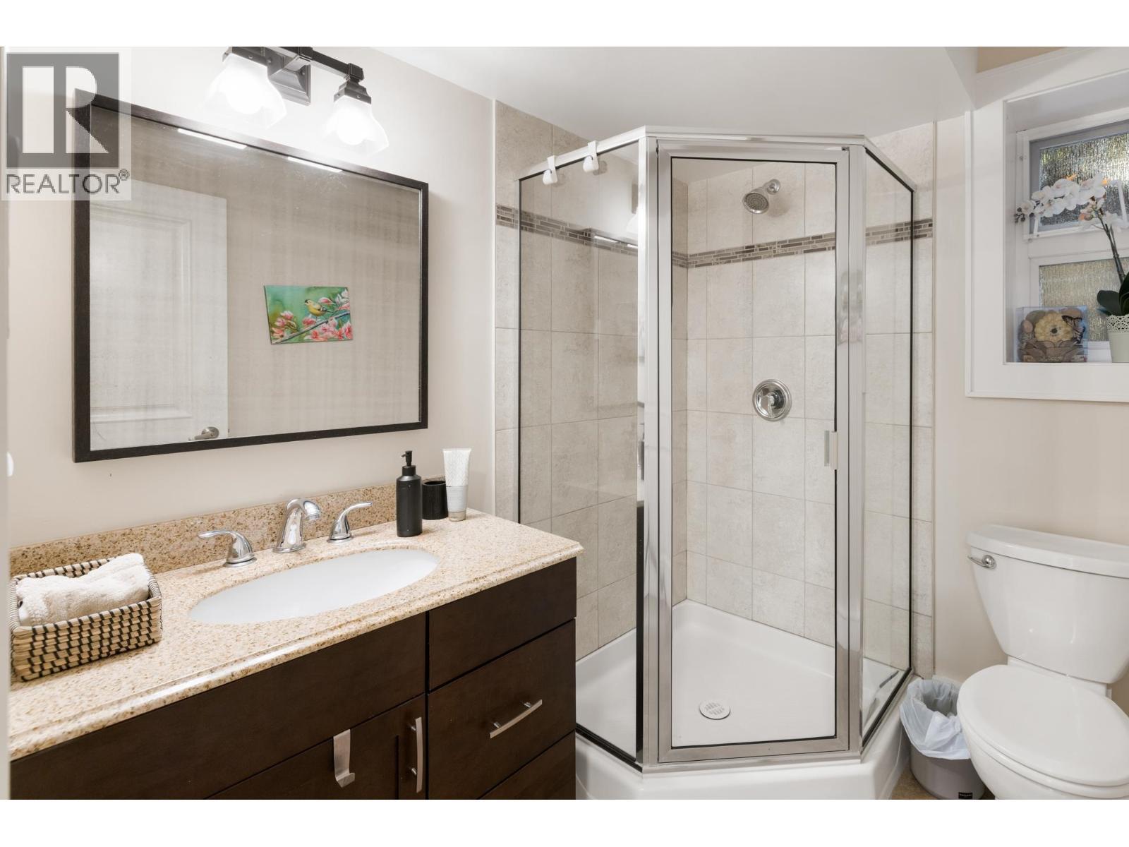 2623 Lawson Avenue, West Vancouver, BC - Indoor Photo Showing Bathroom