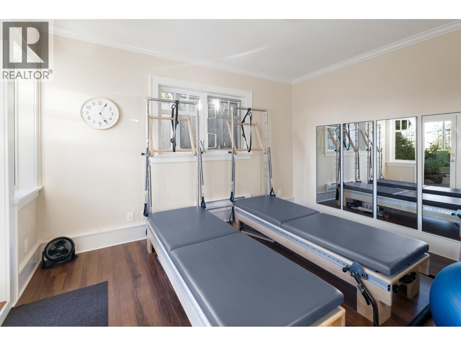 2623 Lawson Avenue, West Vancouver, BC - Indoor Photo Showing Other Room