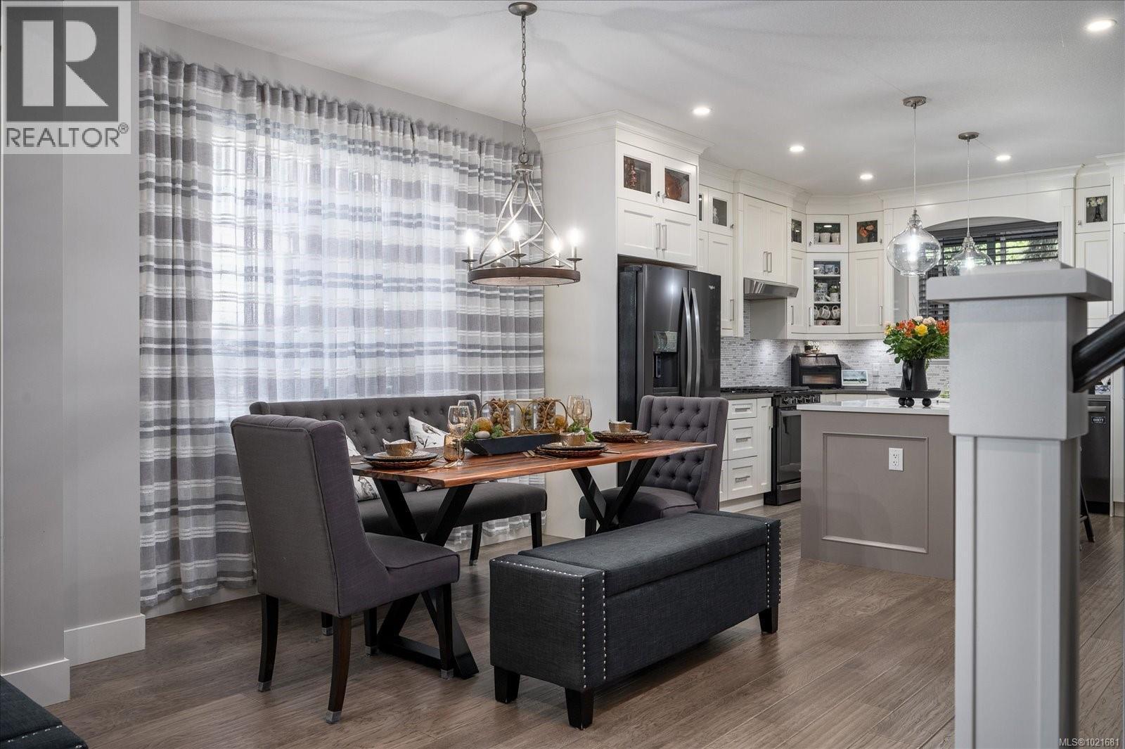 9048 Driftwood Dr, Chemainus, BC - Indoor