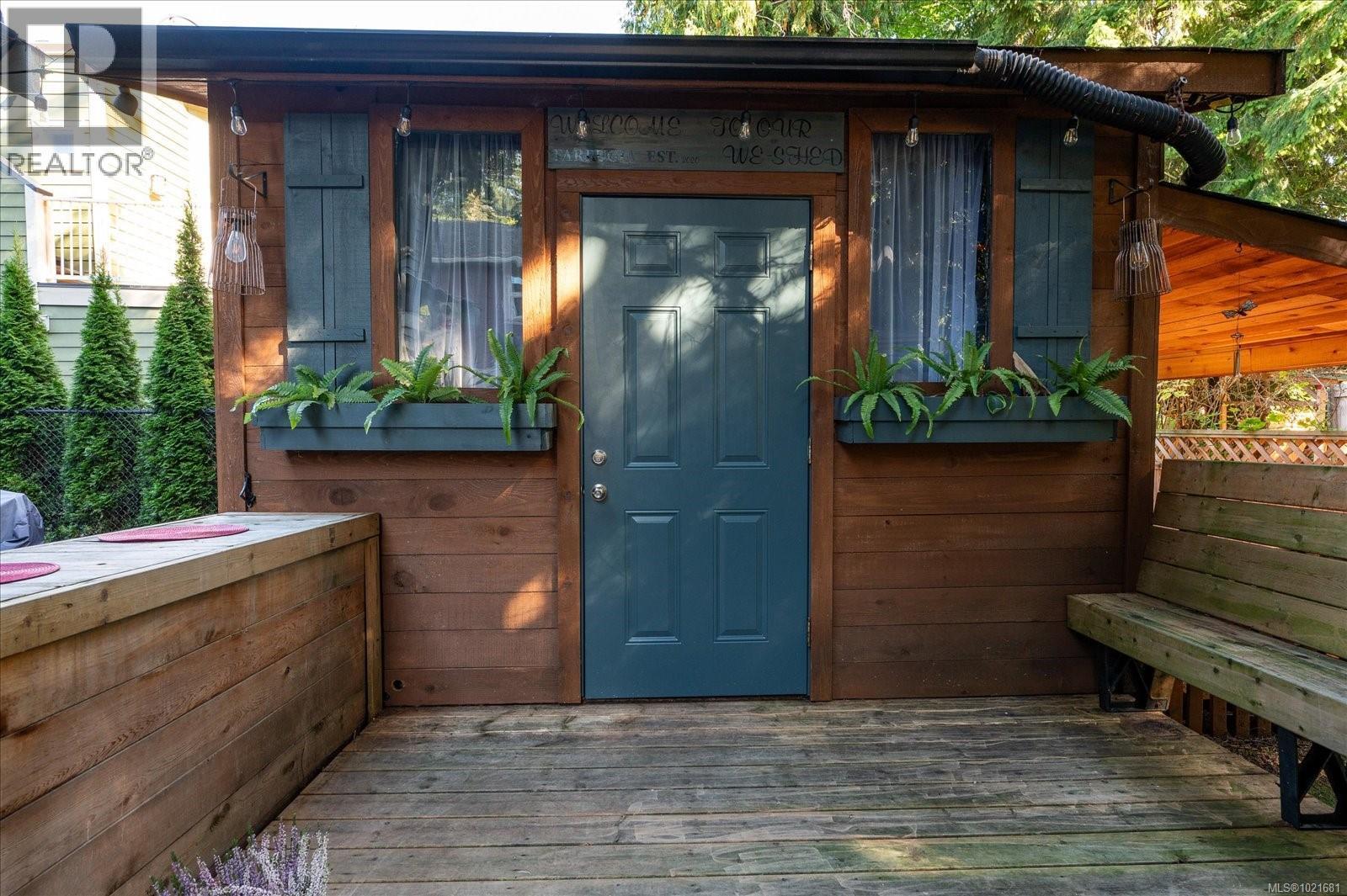 9048 Driftwood Dr, Chemainus, BC - Outdoor With Exterior