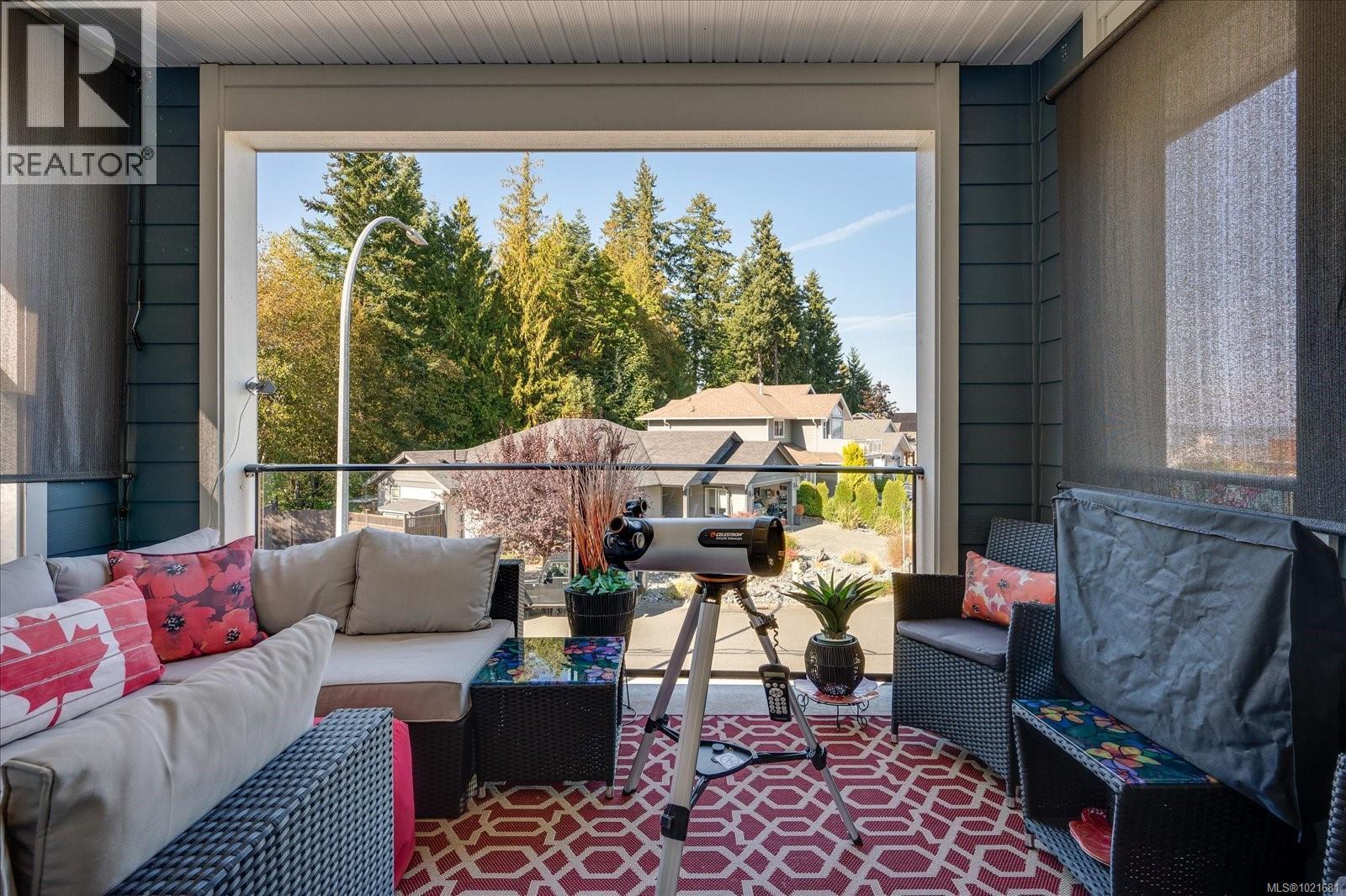 9048 Driftwood Dr, Chemainus, BC - Outdoor With Deck Patio Veranda With Exterior